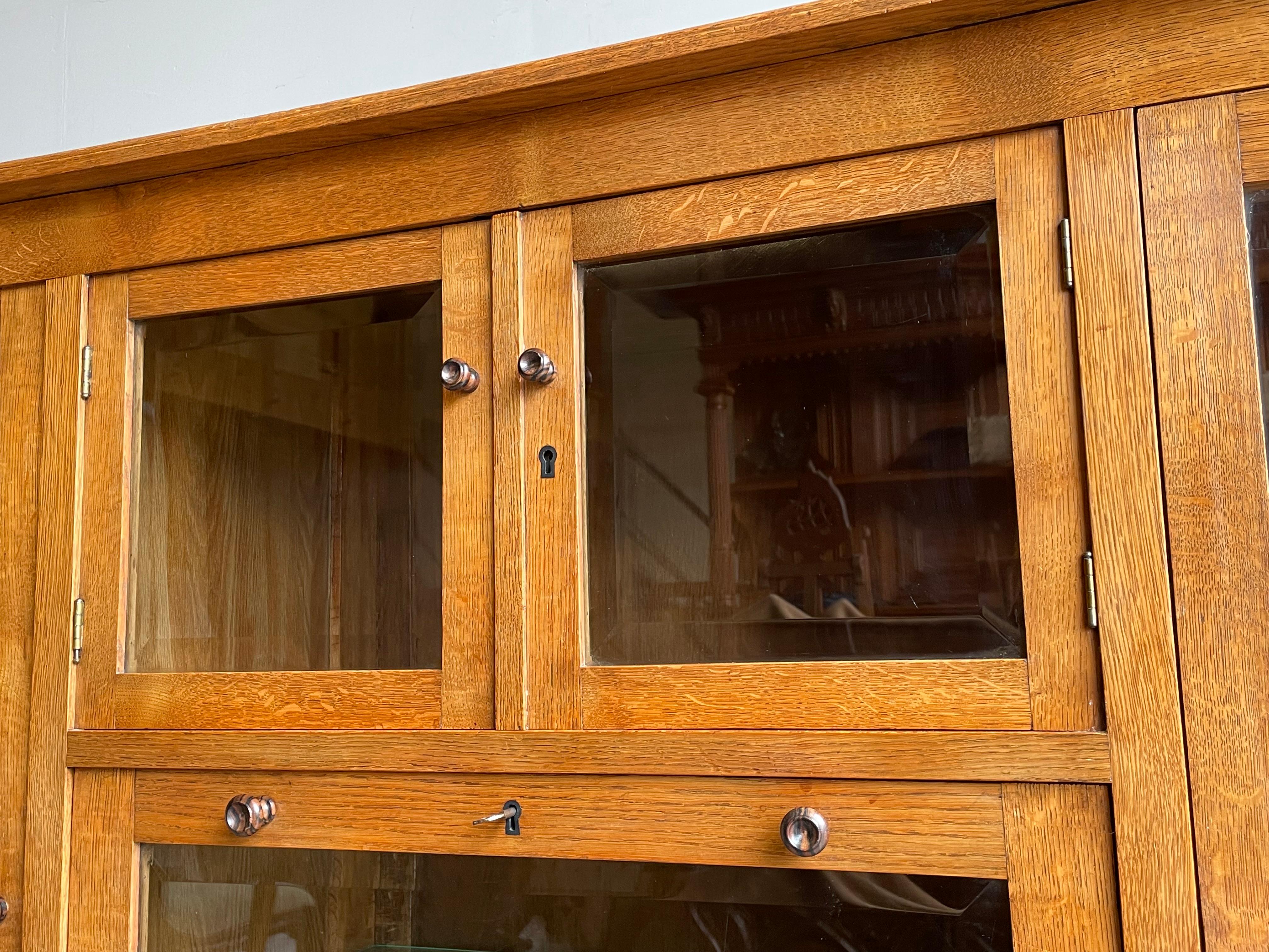 Rare Dutch Arts and Crafts Oak Bookcase w. Hand Carved Coromandel Owl Sculptures 8