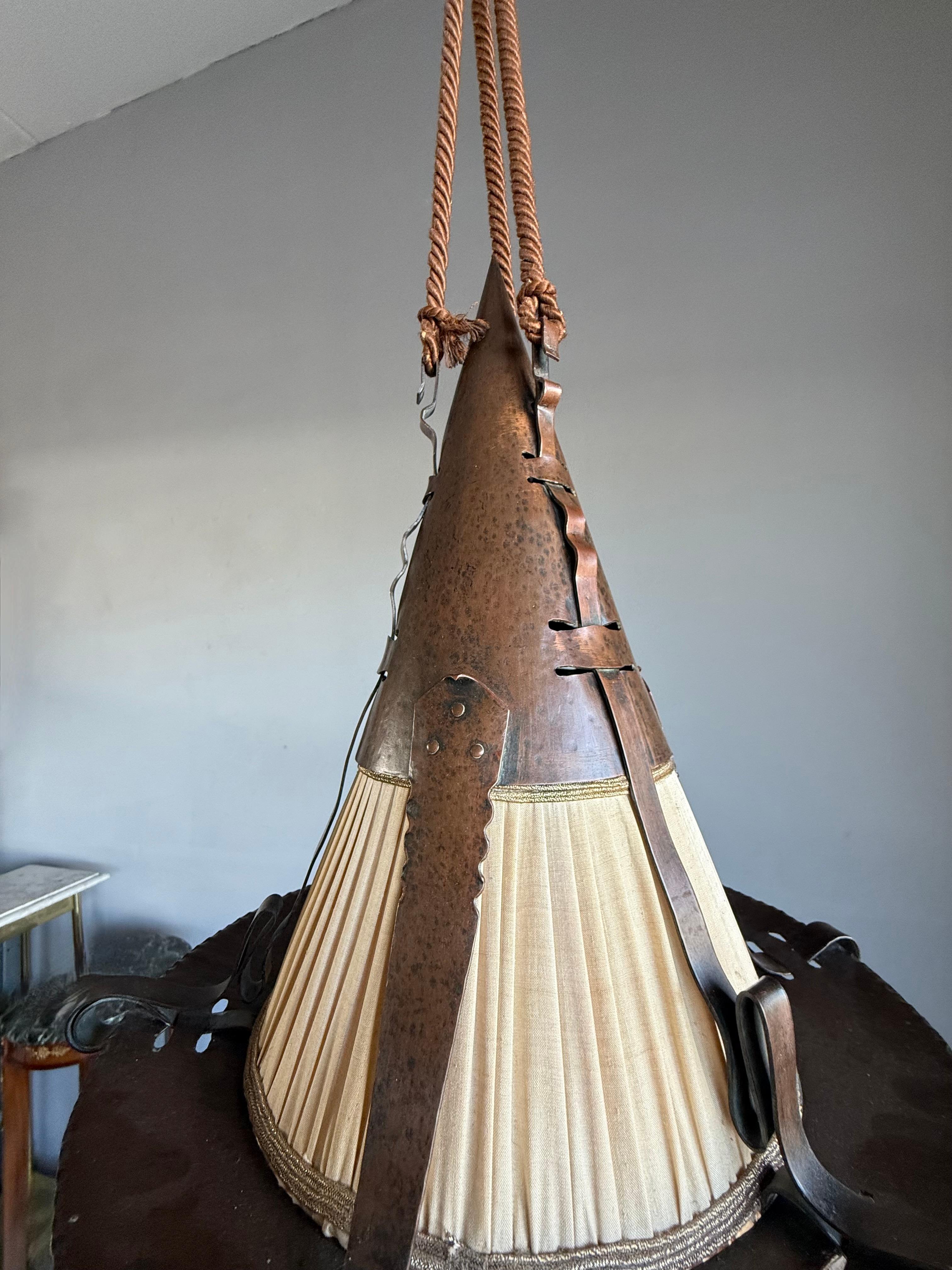 Rare Dutch Arts & Crafts Hand Hammered Copper Hallway Pendant Light Lantern For Sale 5
