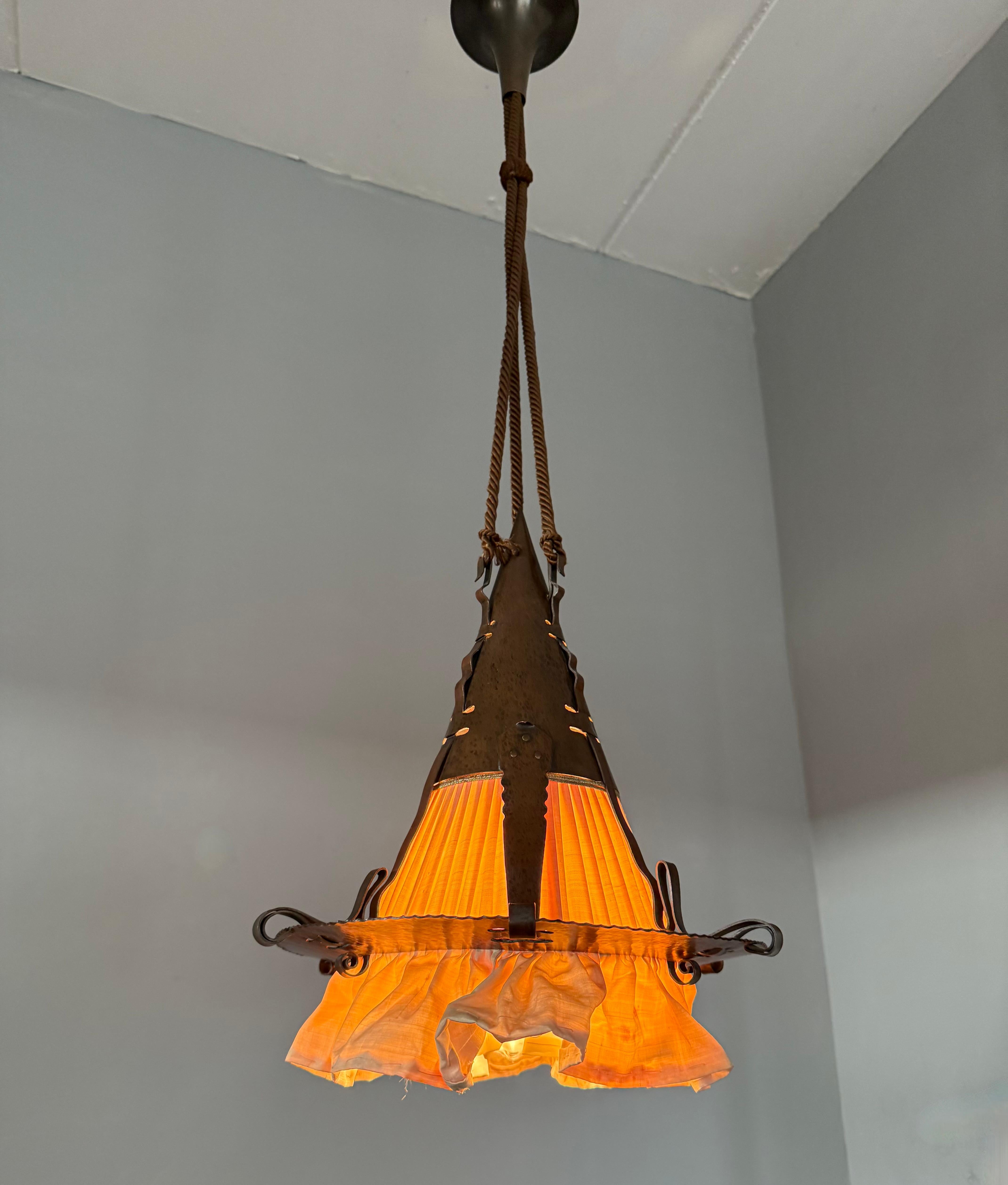 Rare Dutch Arts & Crafts Hand Hammered Copper Hallway Pendant Light Lantern For Sale 11