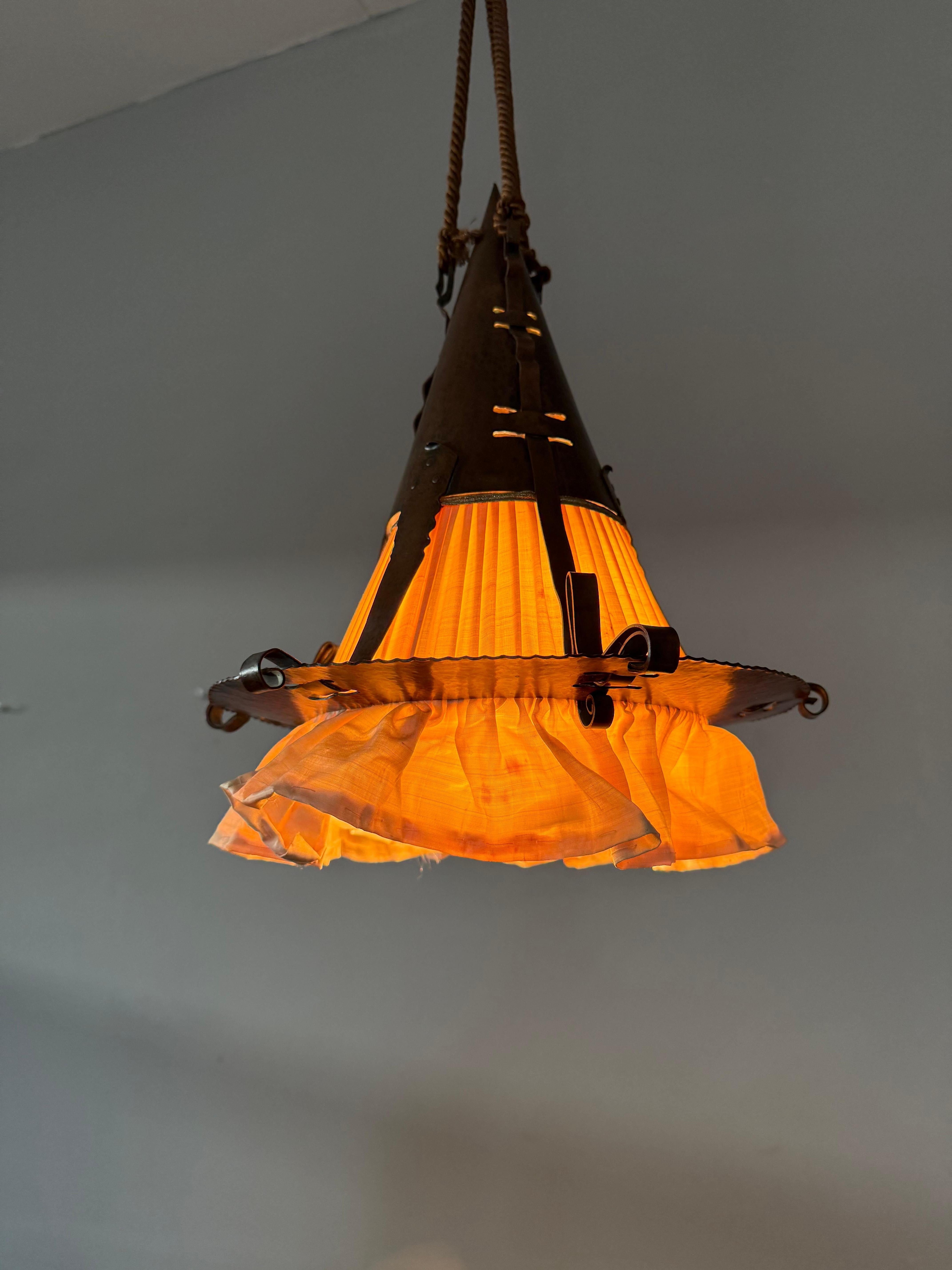 Rare Dutch Arts & Crafts Hand Hammered Copper Hallway Pendant Light Lantern For Sale 12
