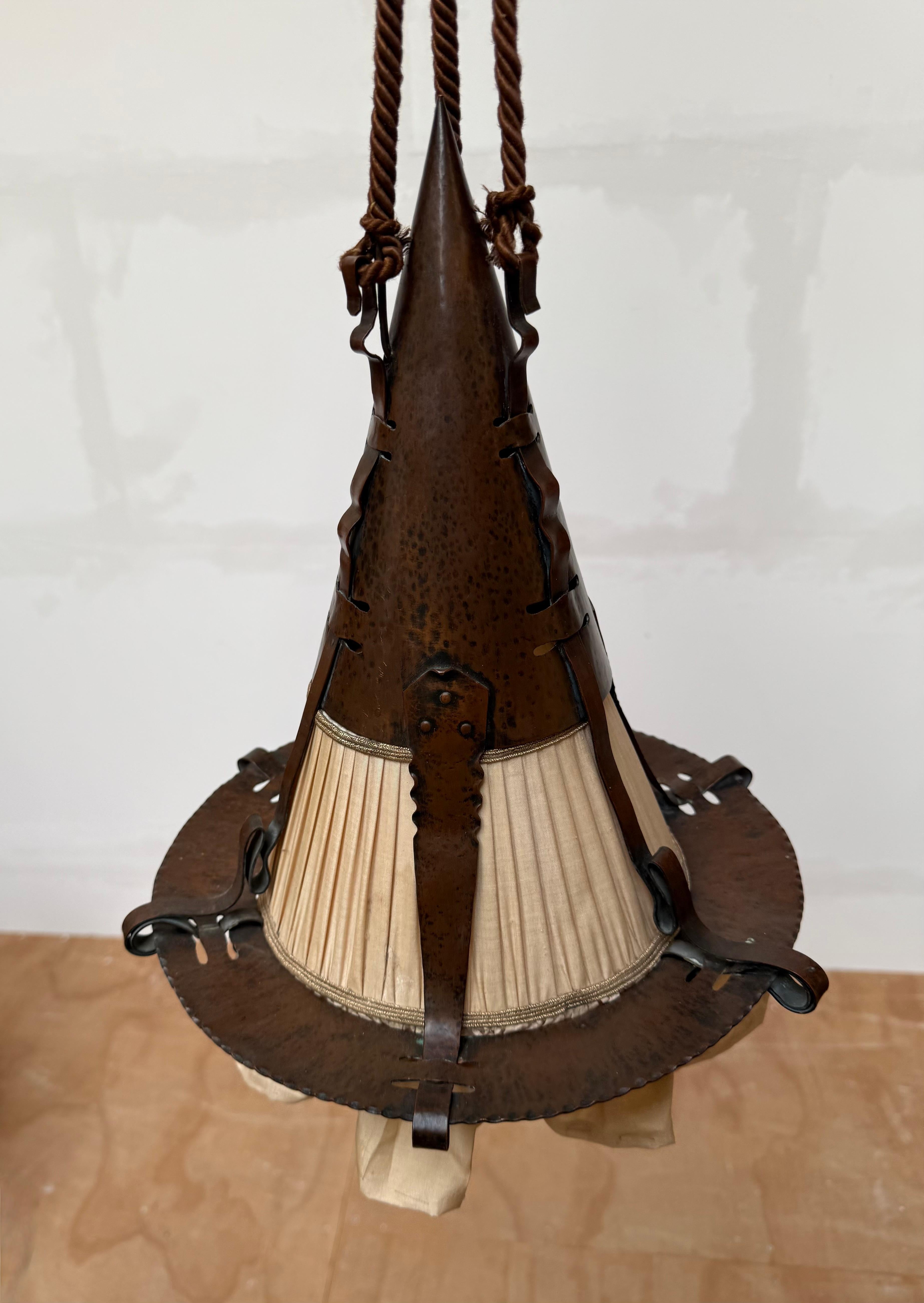 Rare Dutch Arts & Crafts Hand Hammered Copper Hallway Pendant Light Lantern For Sale 14