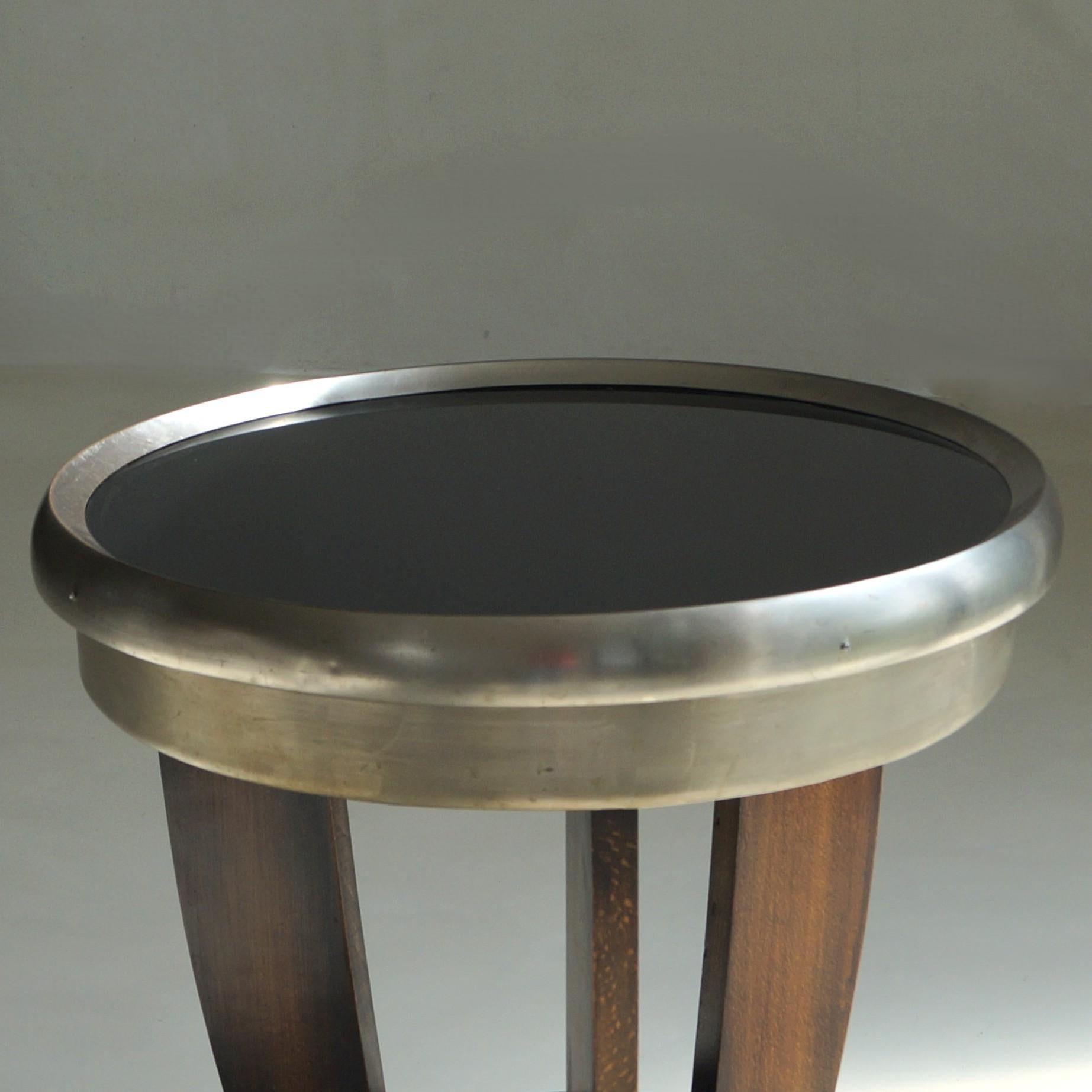 Vetro Raro tavolo a treppiede olandese Bauhaus/Art Deco con piano nero, anni '20 in vendita