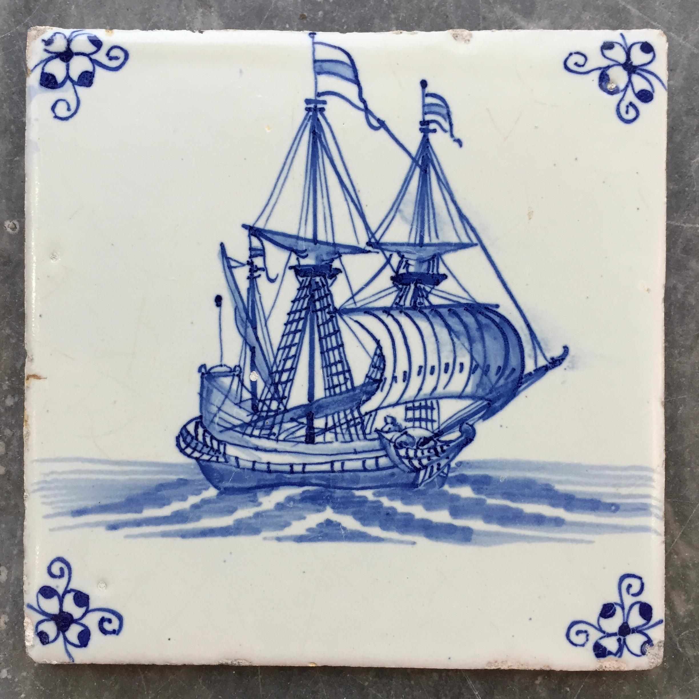 The Netherlands
Amsterdam
Circa 1660 - 1680

A fine-painted Dutch Delft tile made in Amsterdam with a decoration of a three-master merchant ship or Dutch East-Indian trading company VOC ship.

A genuine collectible of approximately 350 years
