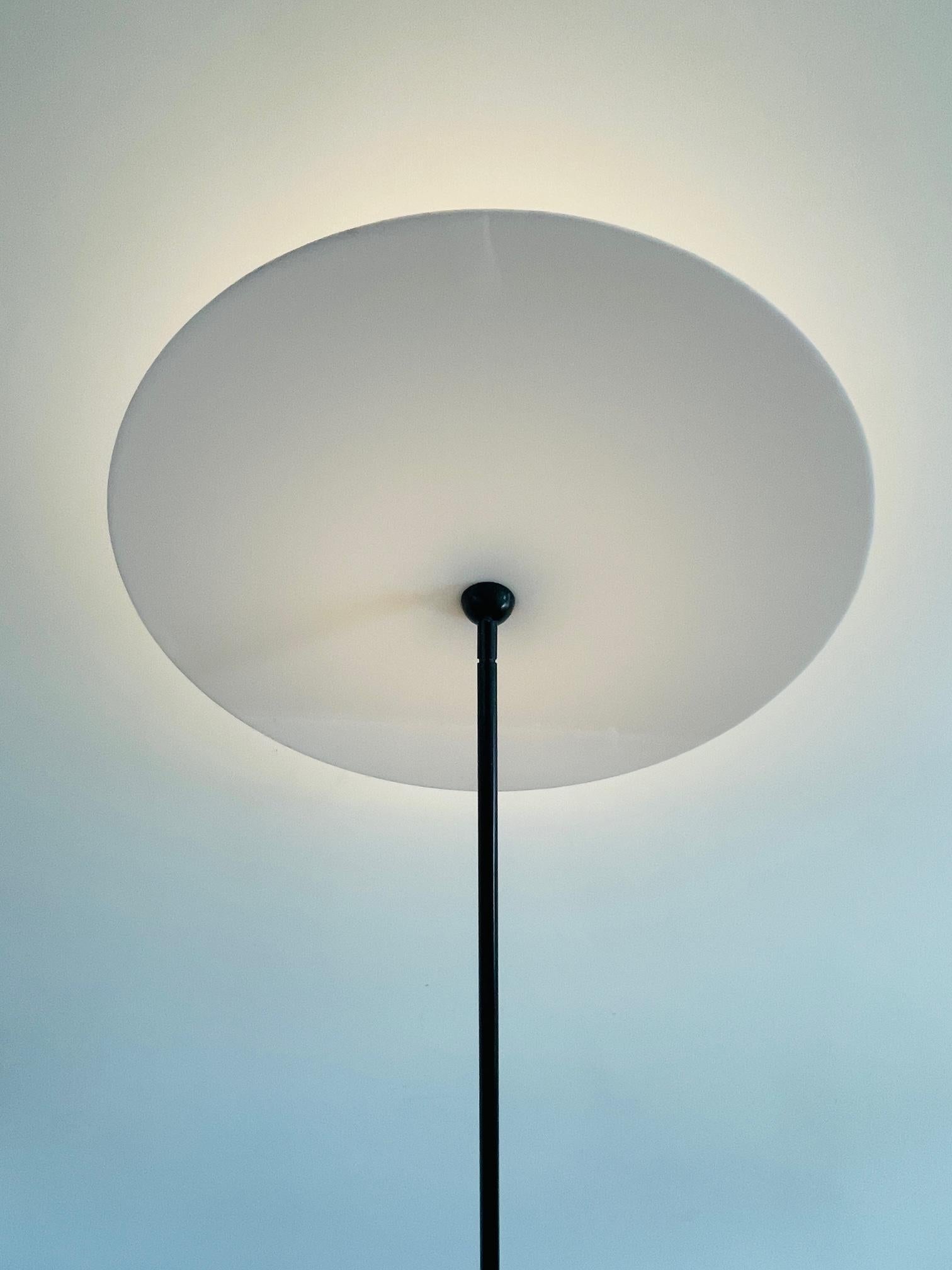 Rare Dutch Design Floor Lamp 'Disk' by Aldo van den Nieuwelaar for Nila & Nila  7