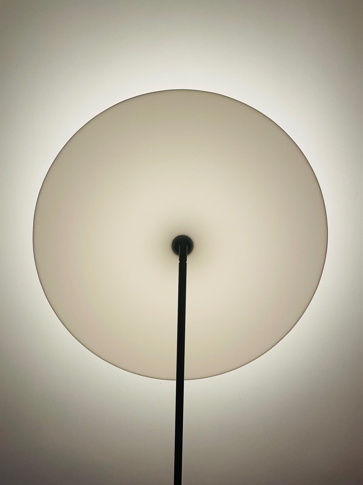 Rare Dutch Design Floor Lamp 'Disk' by Aldo van den Nieuwelaar for Nila & Nila  9