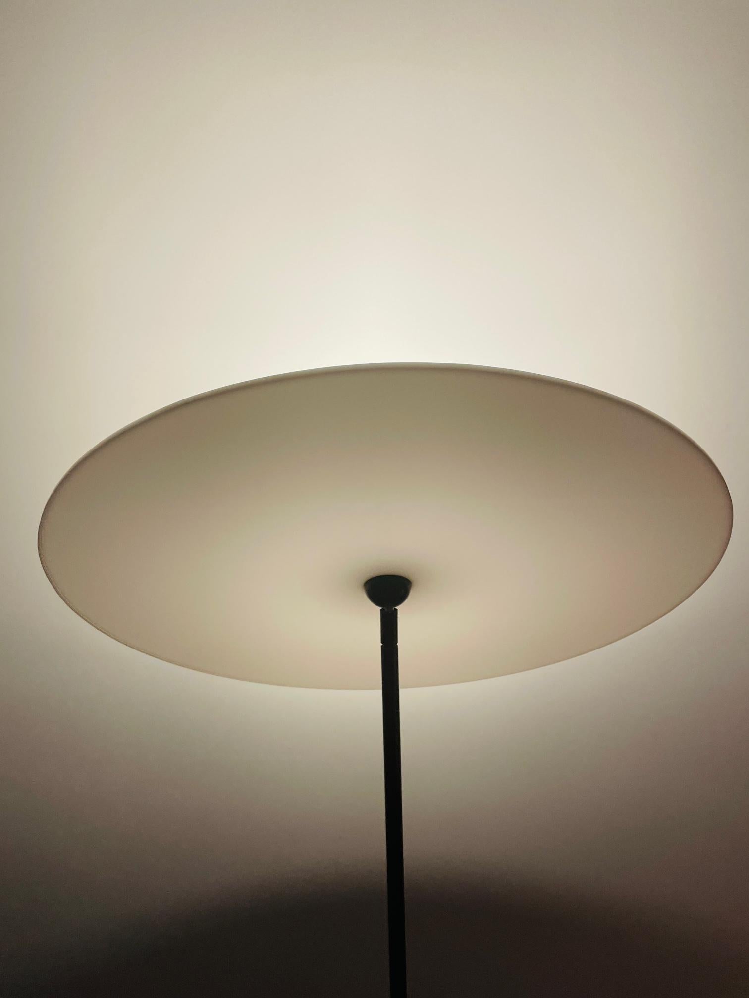 Rare Dutch Design Floor Lamp 'Disk' by Aldo van den Nieuwelaar for Nila & Nila  11