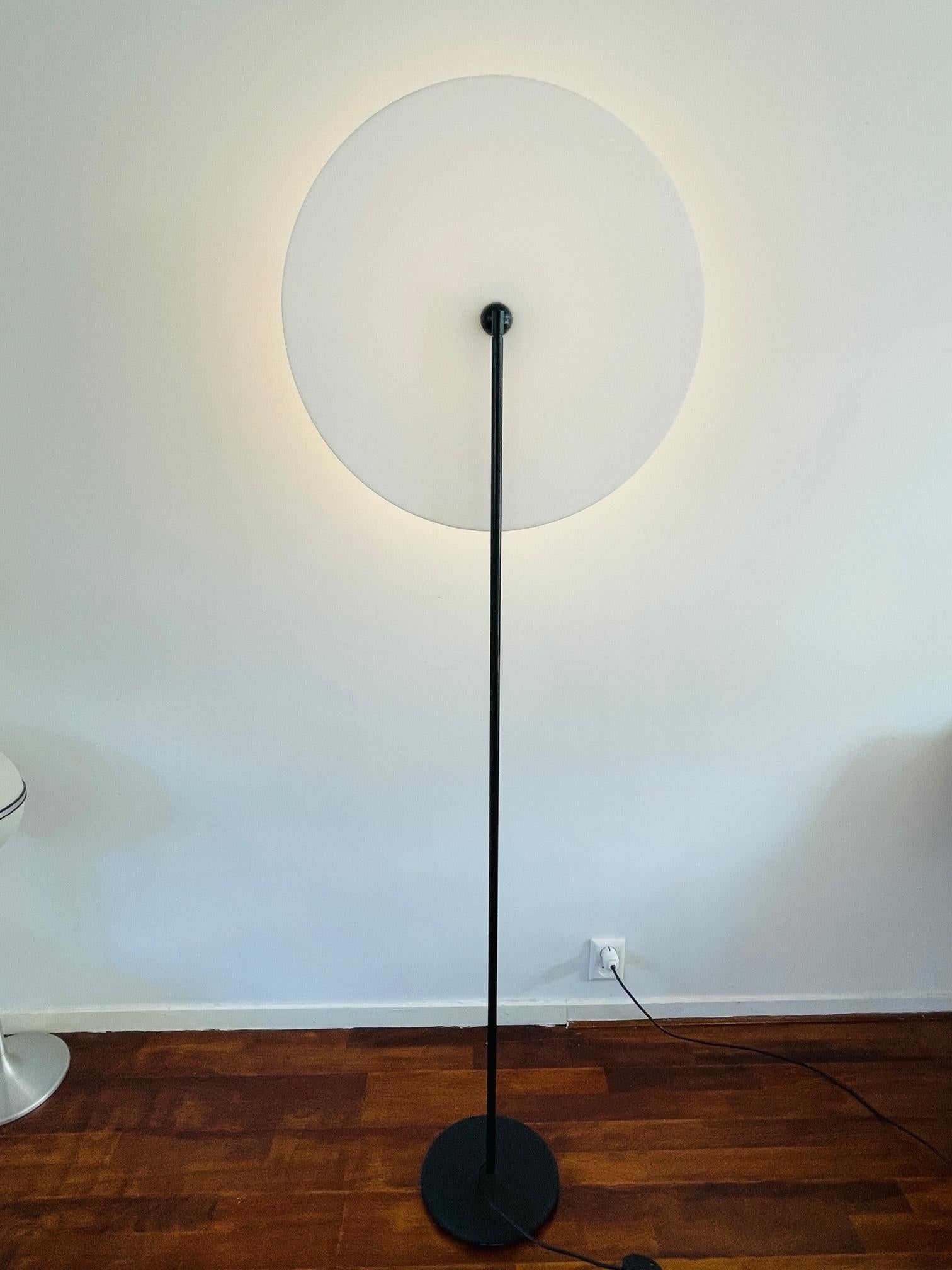 Rare Dutch Design Floor Lamp 'Disk' by Aldo van den Nieuwelaar for Nila & Nila  1