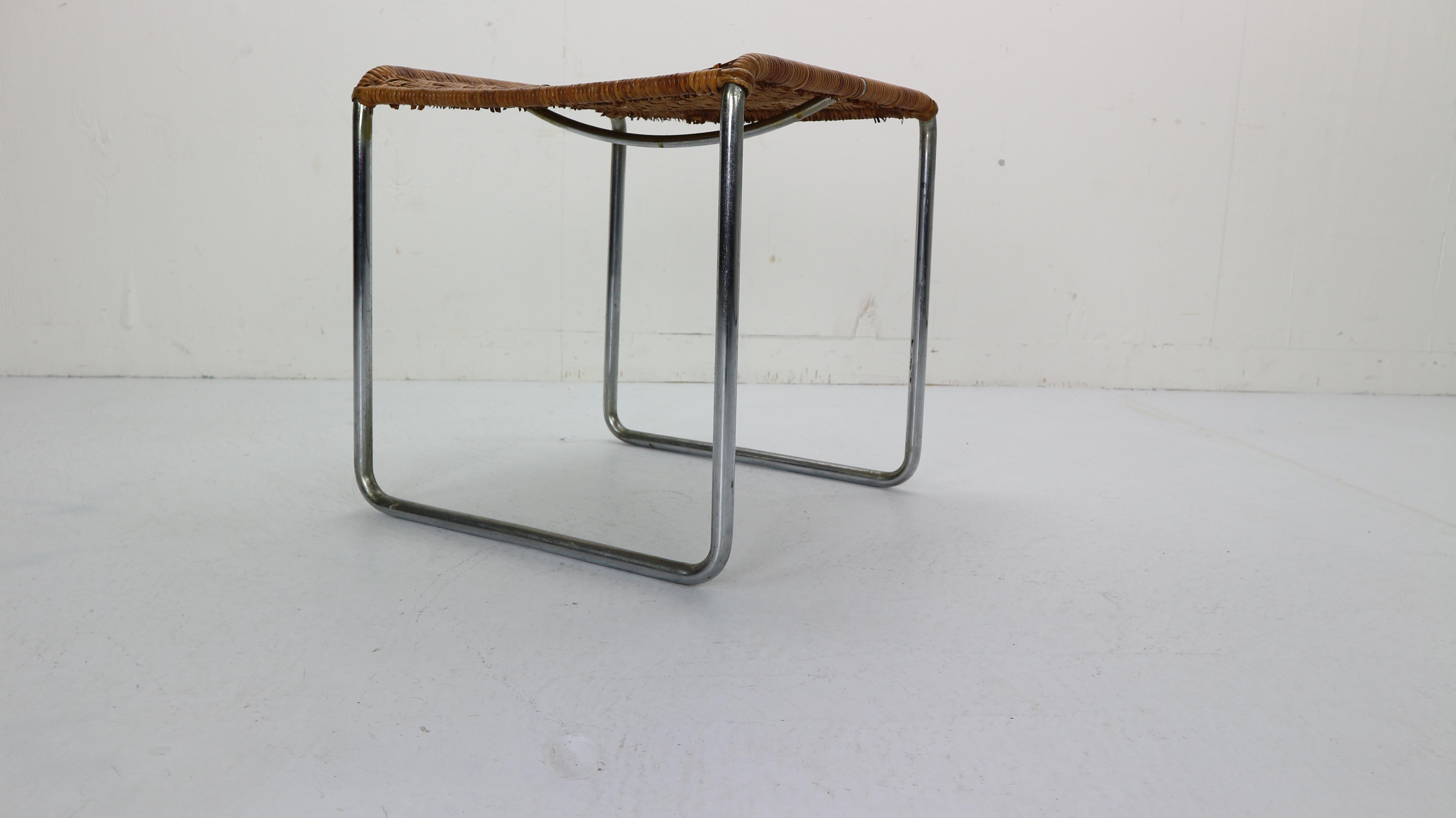 Mid-20th Century Rare Dutch Design Rattan and Chrome Footstool by W.H. Gispen, 1933-1936