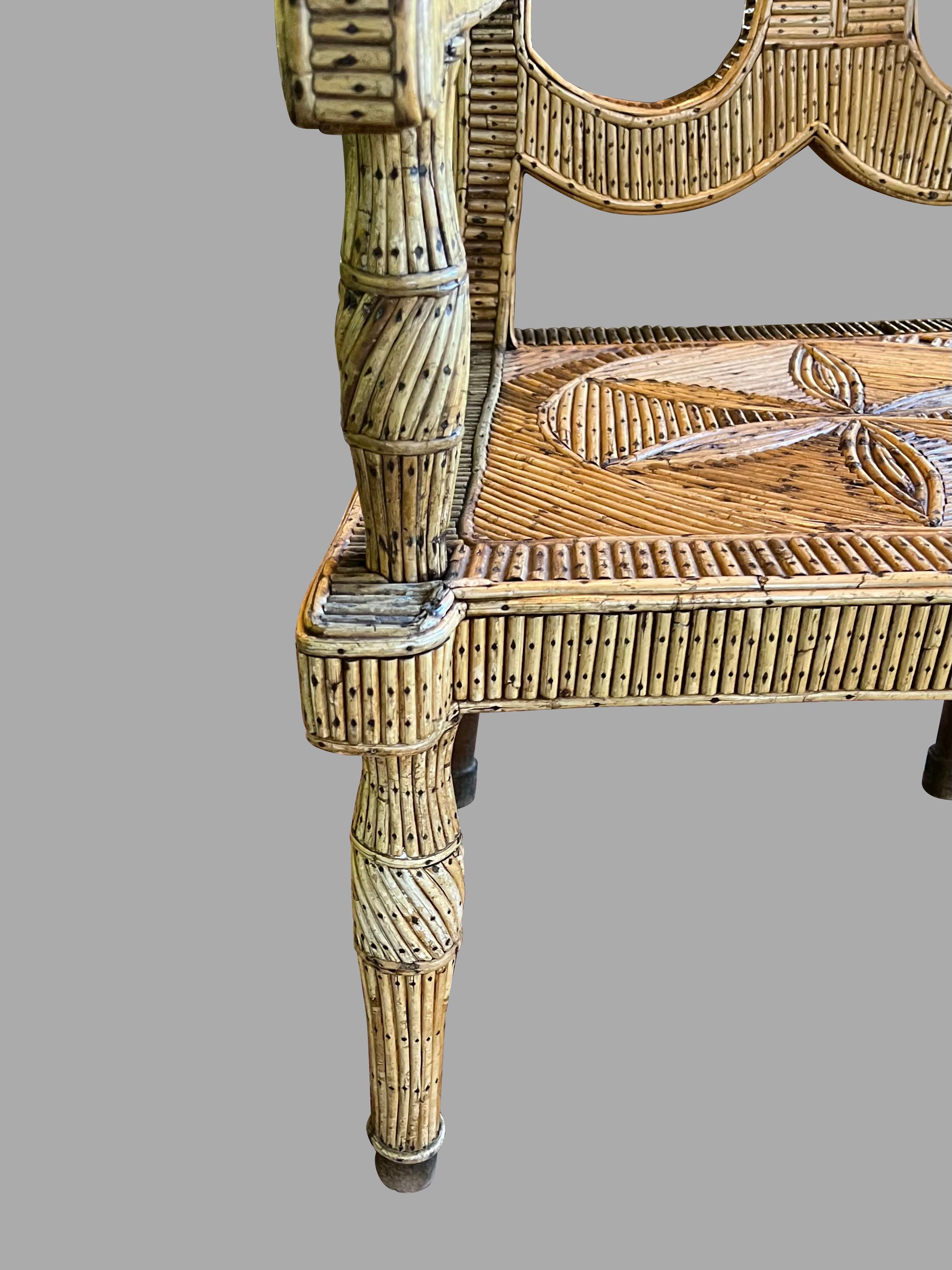 Néerlandais Rare fauteuil d'art populaire néerlandais à haut dossier décoré de brindilles soigneusement arrangées en vente