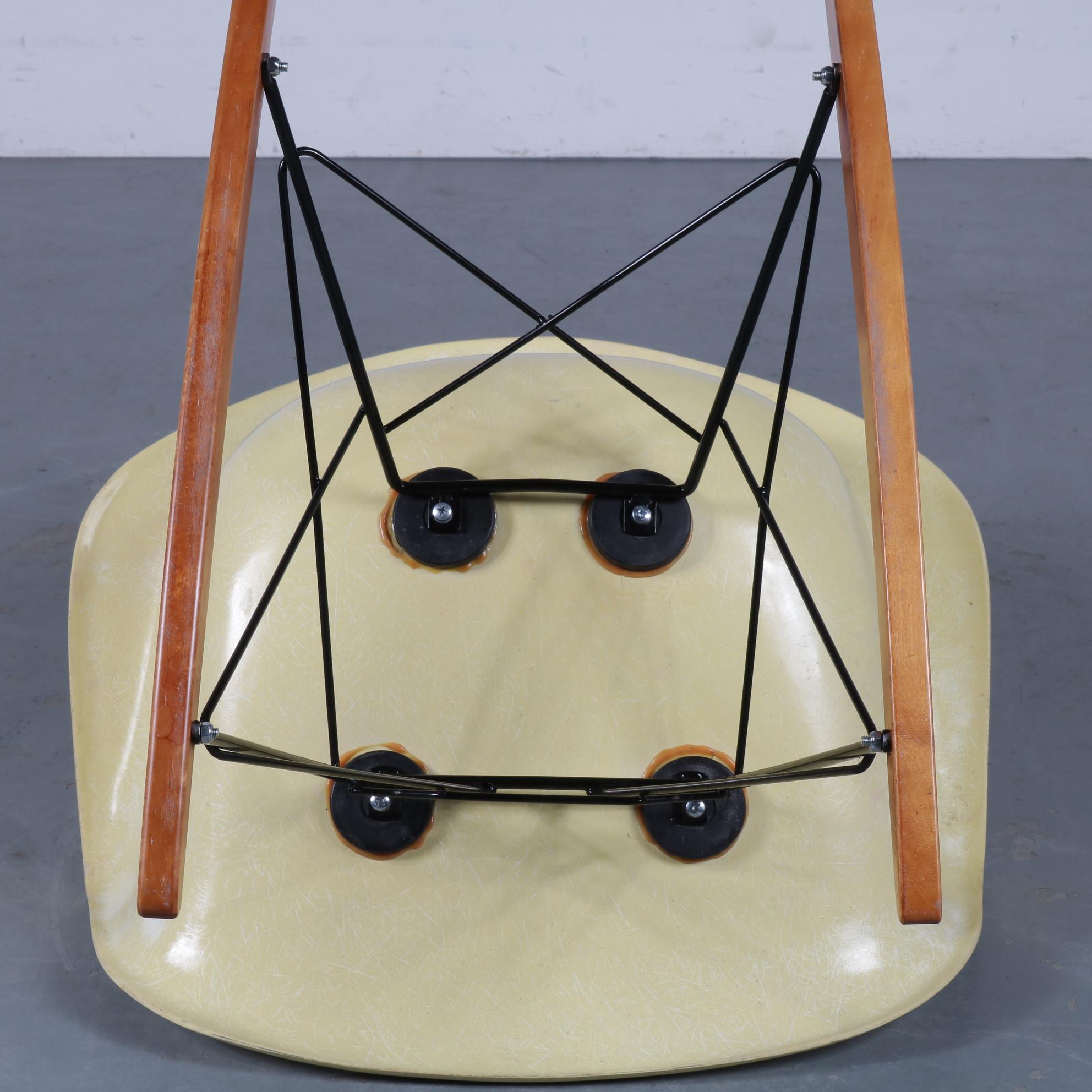 Chaise à bascule Eames Zenith rare pour Herman Miller, États-Unis, 1950 en vente 9
