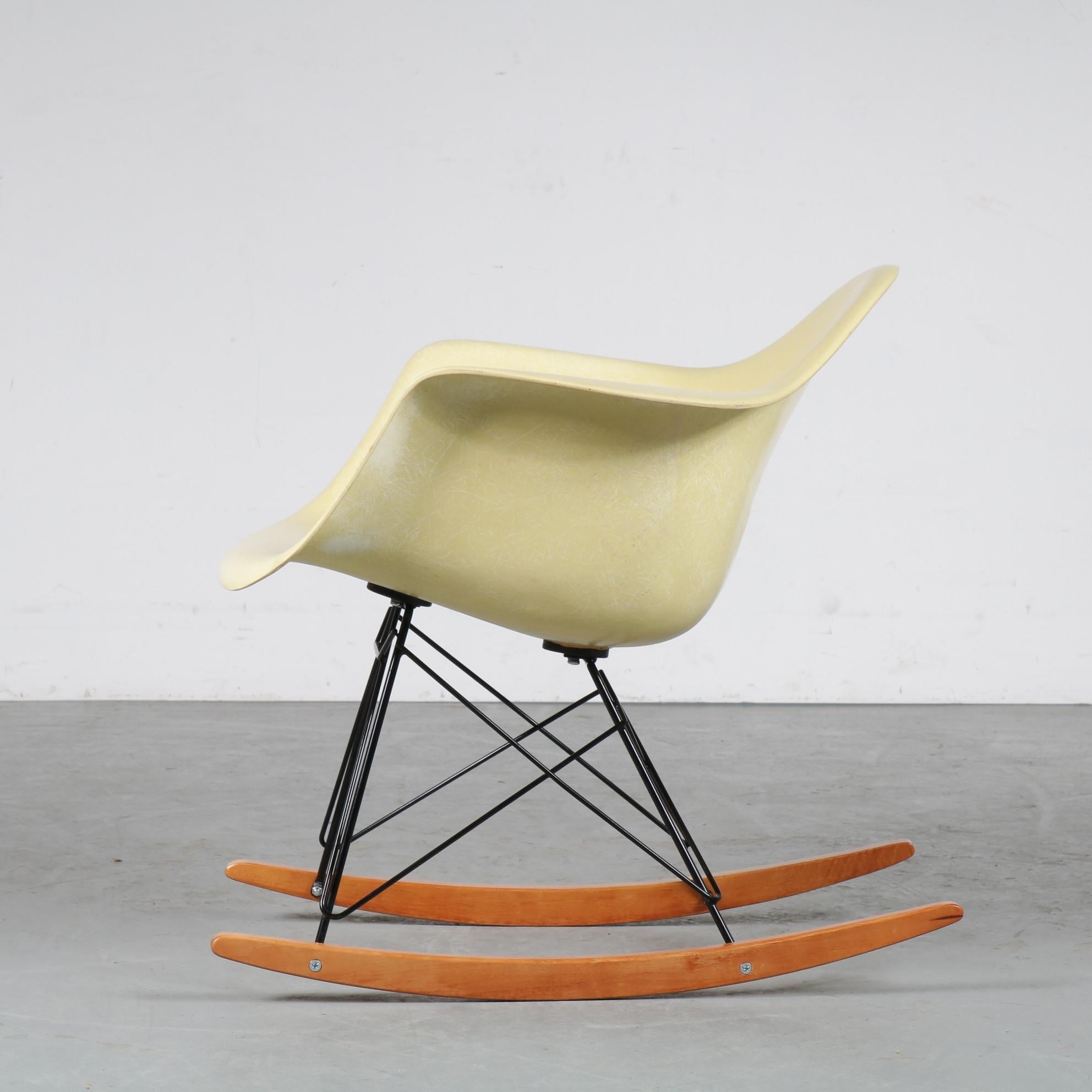 Metal Rare Eames Zenith Rocking Chair for Herman Miller, USA 1950 For Sale