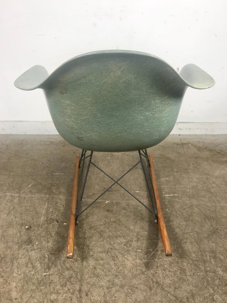 Eames Rocker Green Rare Eames Zenith Rope Edge RAR Rocker in Seafoam Green at 1stDibs