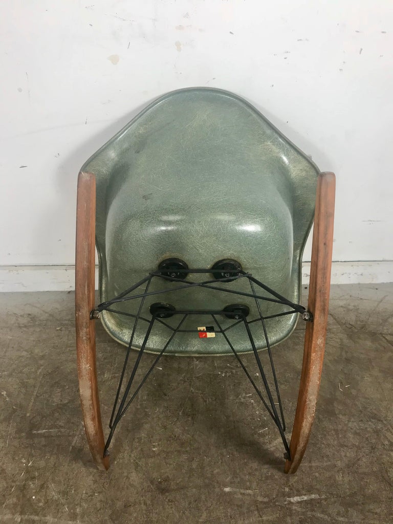 Eames Rocker Green Rare Eames Zenith Rope Edge RAR Rocker in Seafoam Green at 1stDibs
