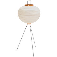 Rara lampada da terra Akari 10D di Isamu Noguchi per Ozeki, anni '50