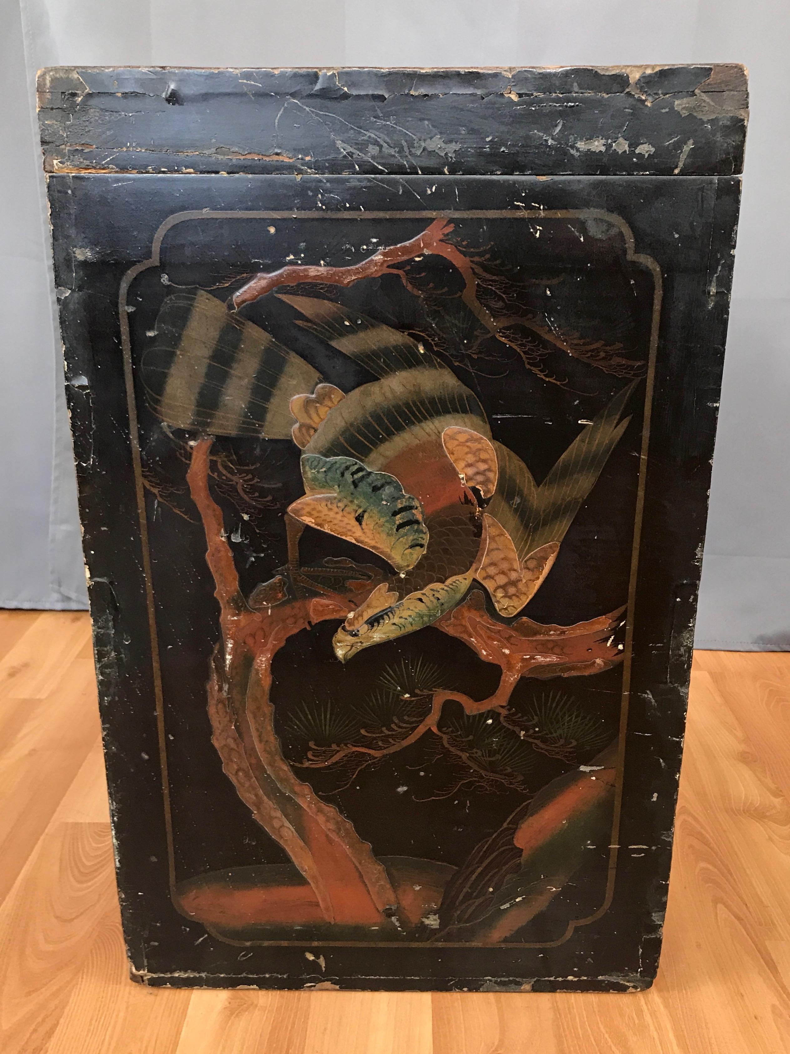 Wellman Peck & Co. Large Lacquer Decorated Japanese Tea Box, Early 1900s In Good Condition In San Francisco, CA