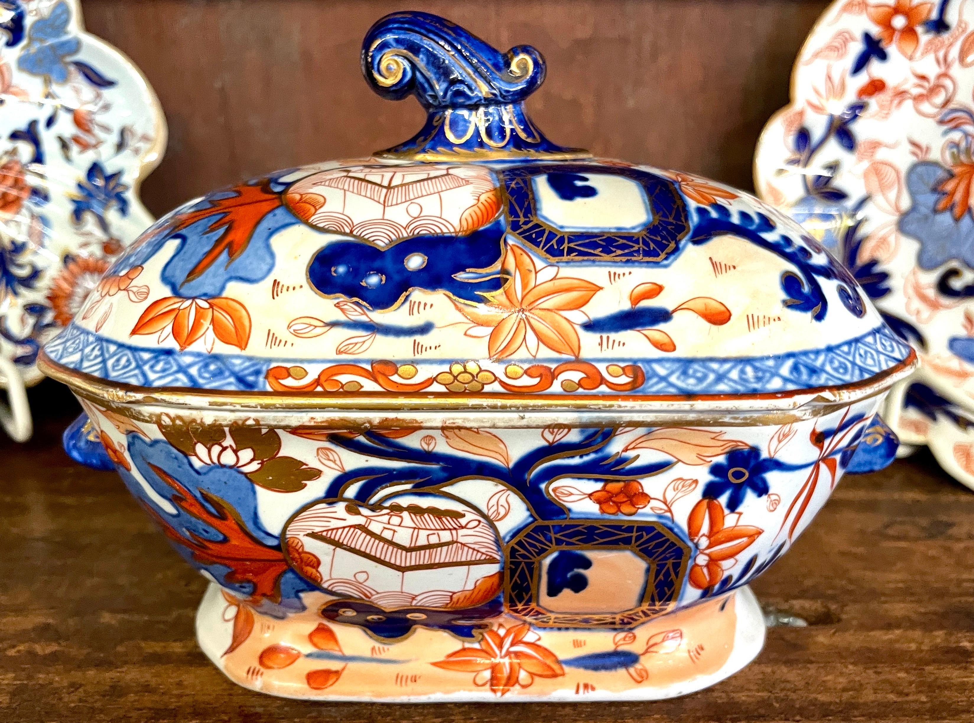 Eine der frühesten antiken englischen Mason's ironstone imari decor Sauce Tureens, in der stark gesammelten 