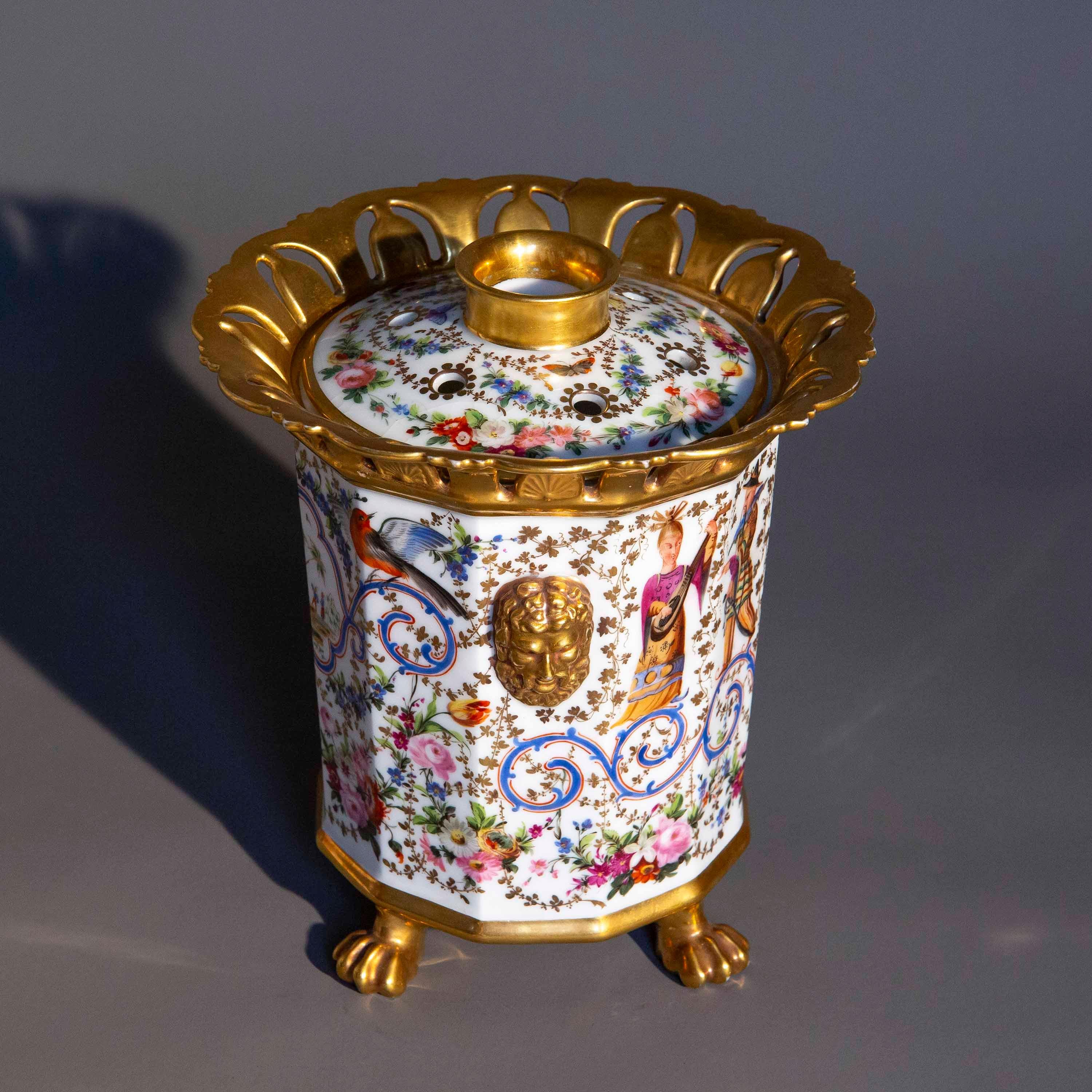 Raro vaso Chinoiserie dell'inizio del XIX secolo in vendita 5