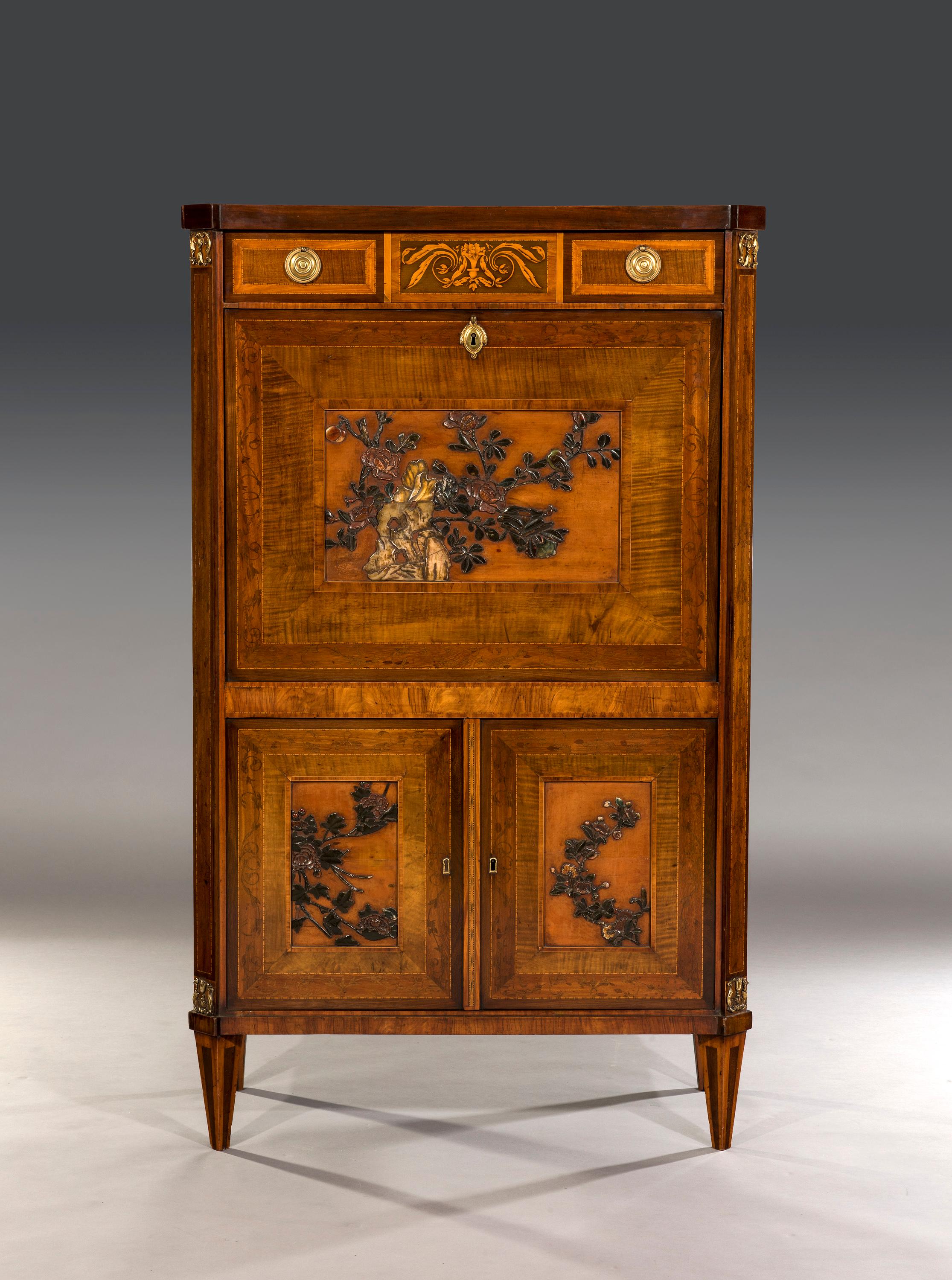 Rare Early 19th Century Dutch Marquetry Inlaid Mahogany Escritoire In Good Condition For Sale In Bradford on Avon, GB