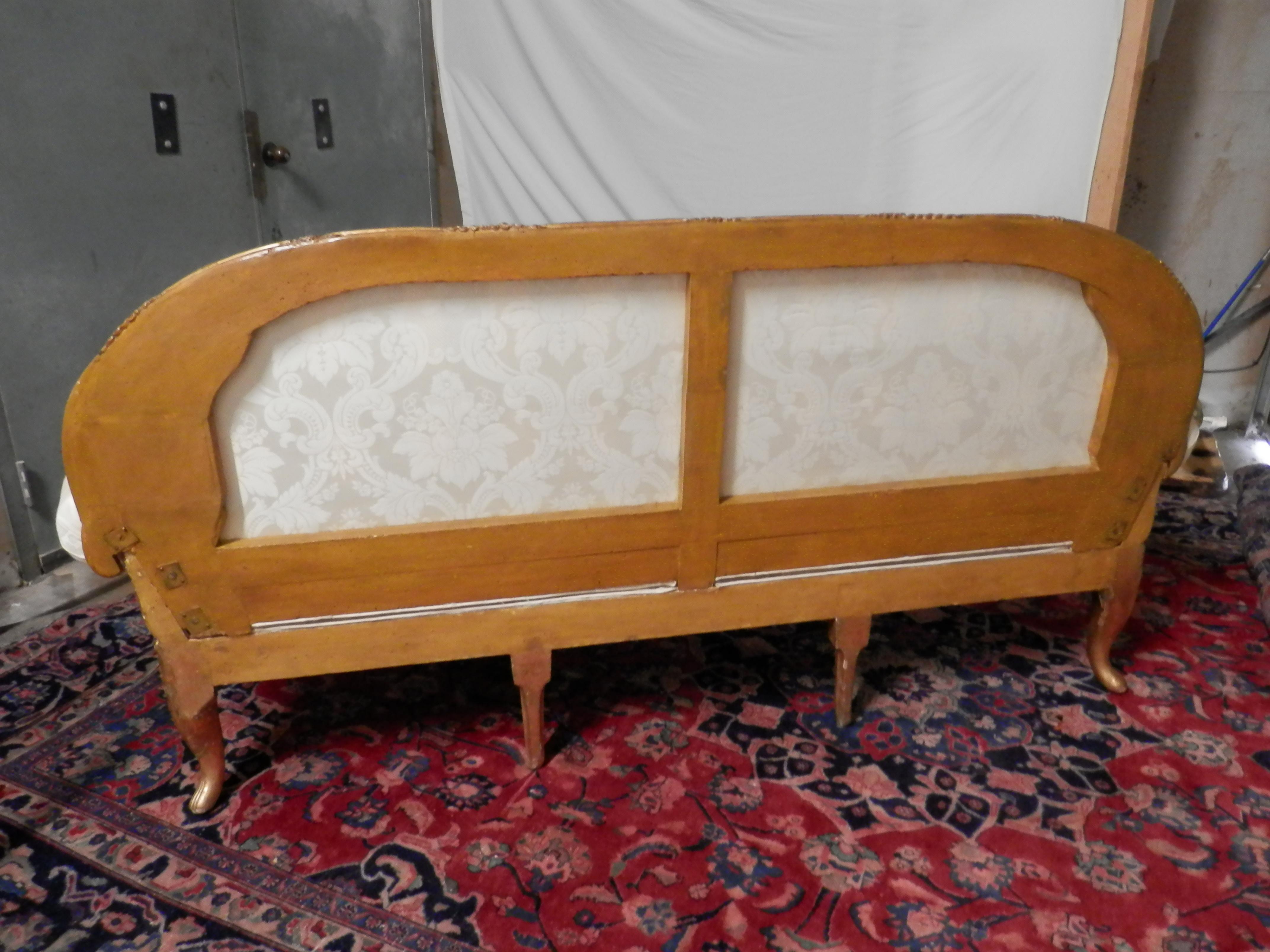 Rare Early 19th Century Italian Louis XV Gilt Carved Sofa 3
