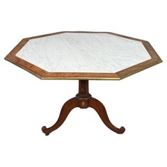 Mesa octogonal estilo Luis XVI de principios del siglo XIX con mármol Carrera (Raro)