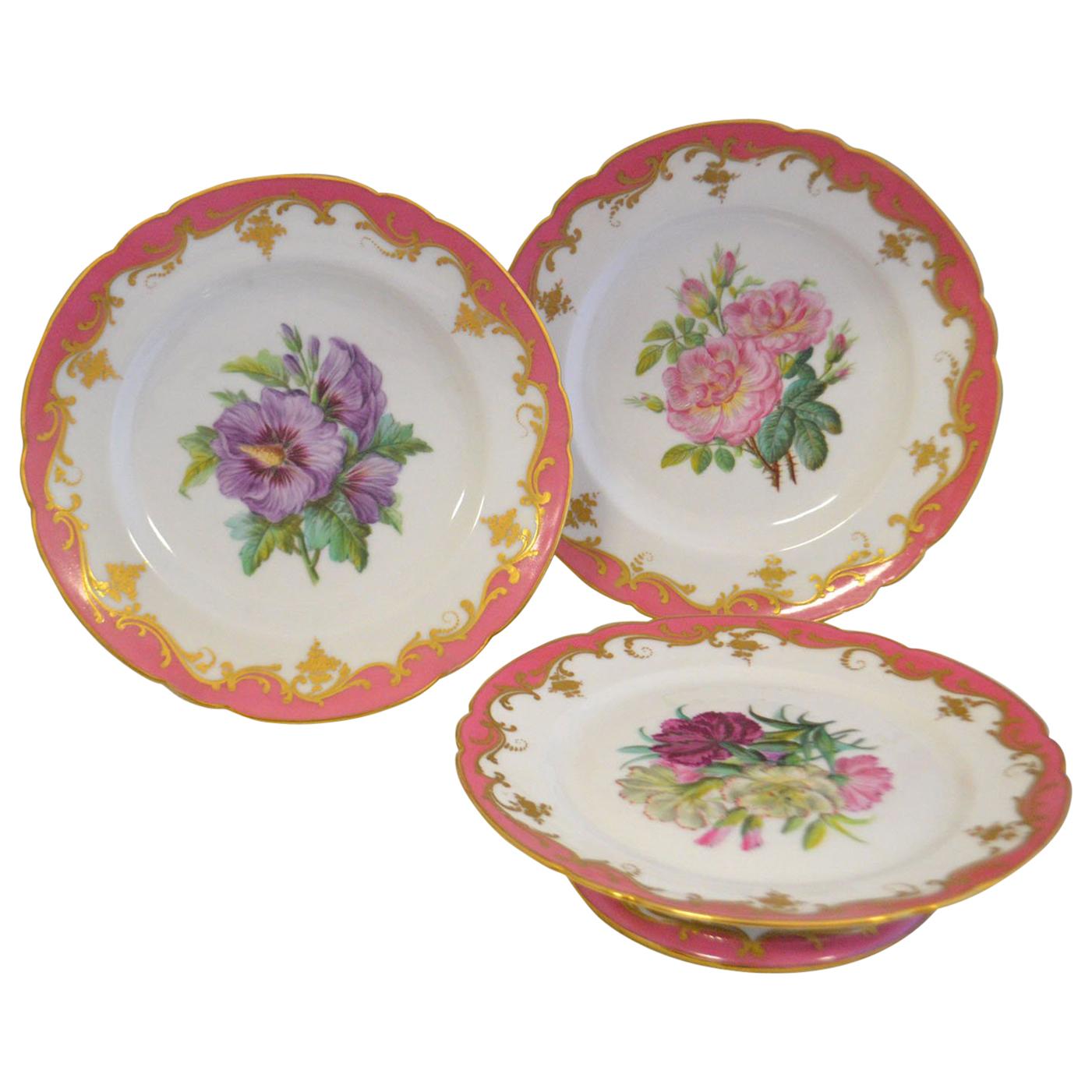 Rare Early 19th Century Paris Botanical Pink Porcelain Service for 24 For Sale