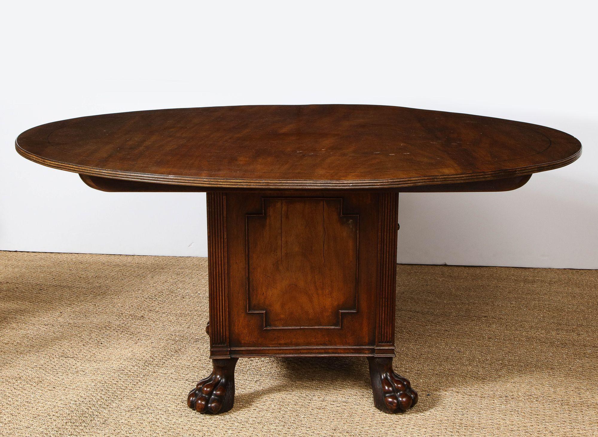 English Rare Early 19th century Regency Dining Table For Sale