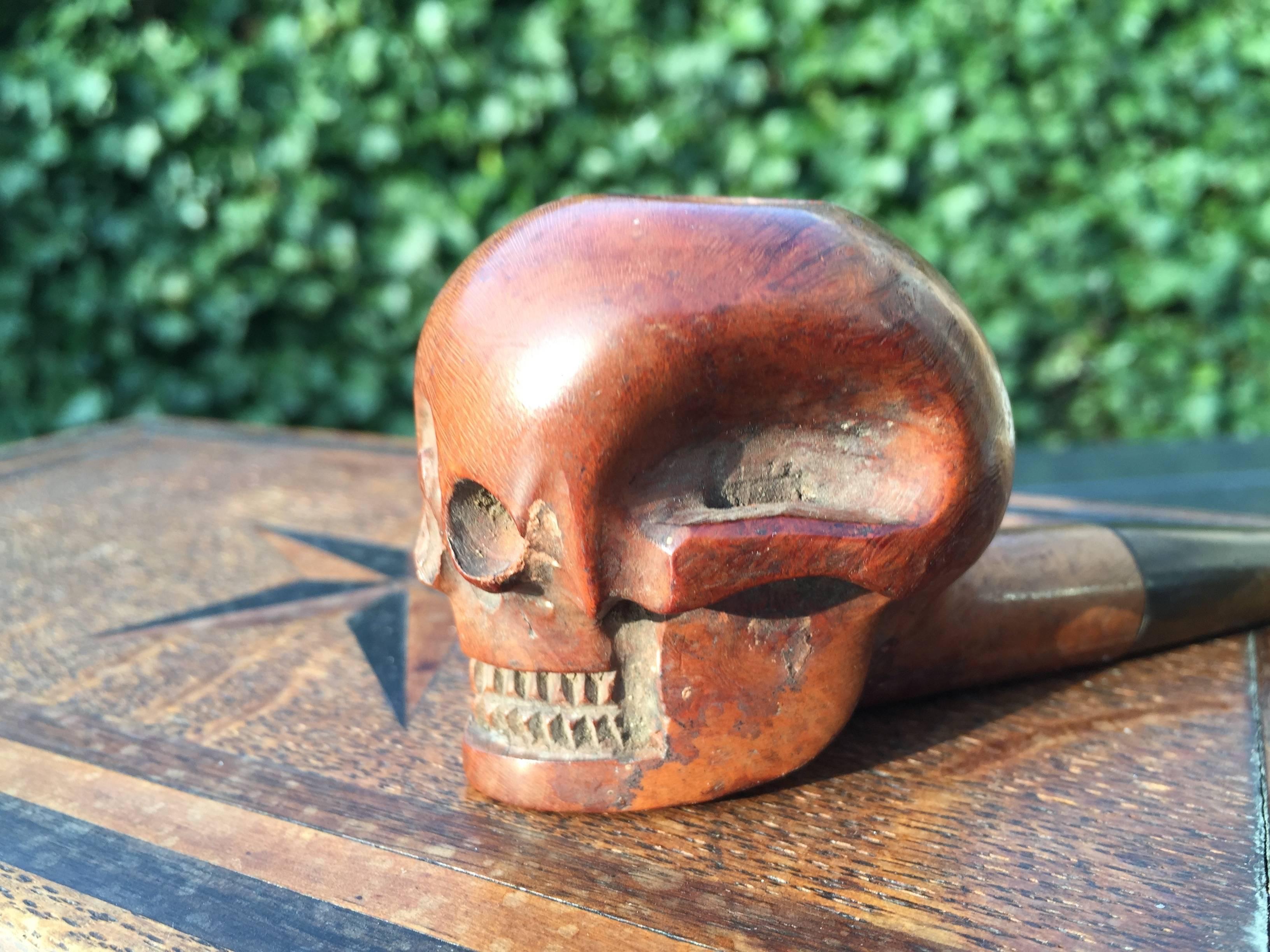 Rare Early 20th Century Hand-Carved and Handcrafted Burl Walnut Human Skull Pipe 10
