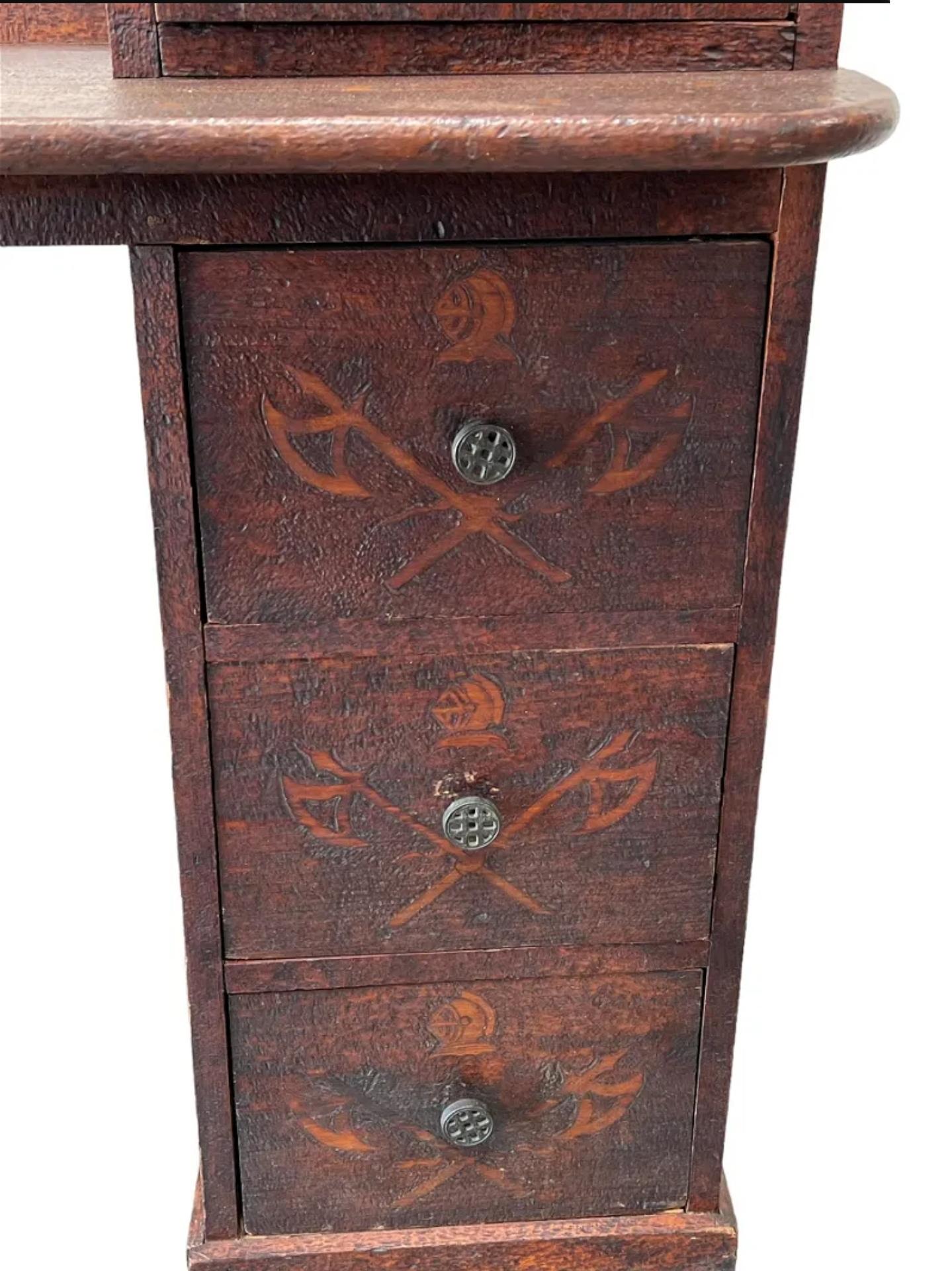 Rare Early American Country Pyrography Desk In Fair Condition For Sale In Forney, TX