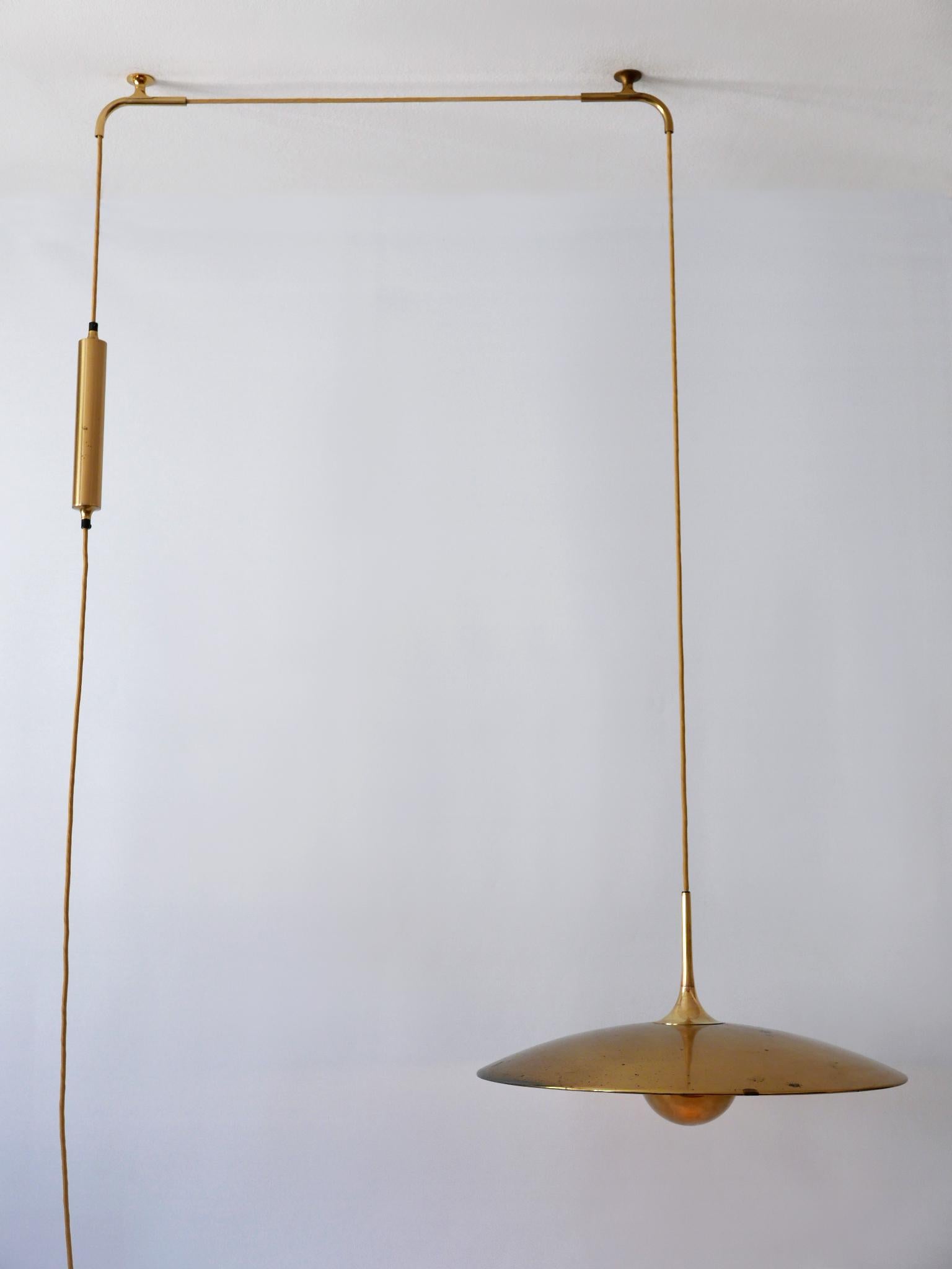 Mid-20th Century Rare Early Brass Counterweight Pendant Lamp 'Onos 55' by Florian Schulz 1960s