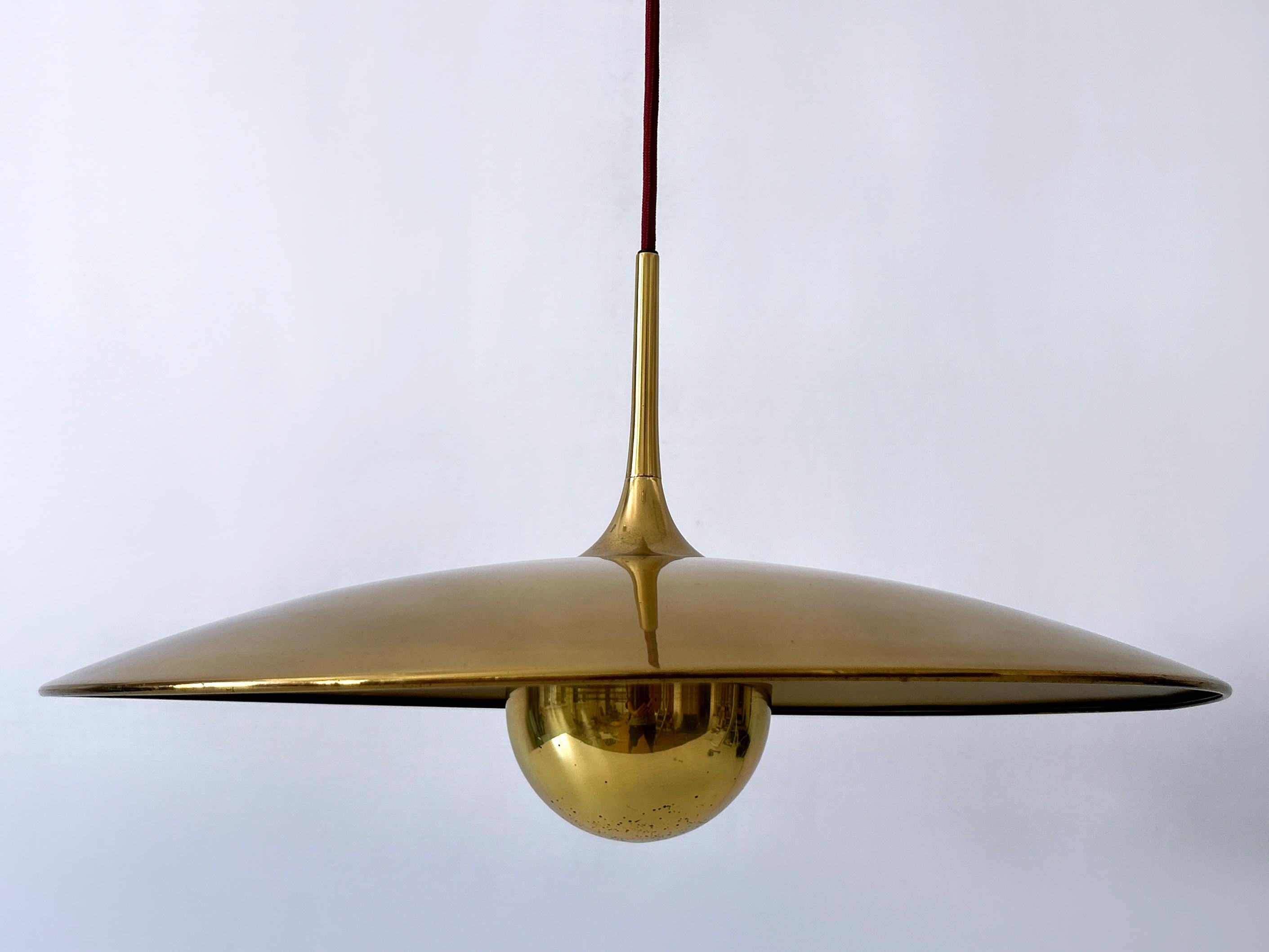 Rare lampe suspendue à contrepoids en laiton 'Onos 55' par Florian Schulz 1960s en vente 5
