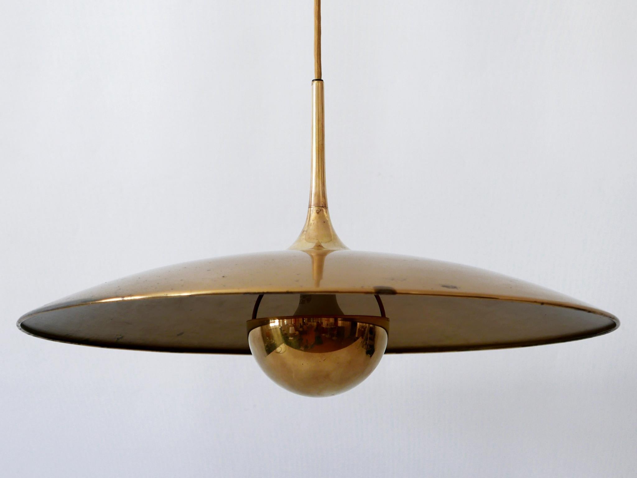 Mid-Century Modern Rare Early Brass Counterweight Pendant Lamp 'Onos 55' by Florian Schulz 1960s