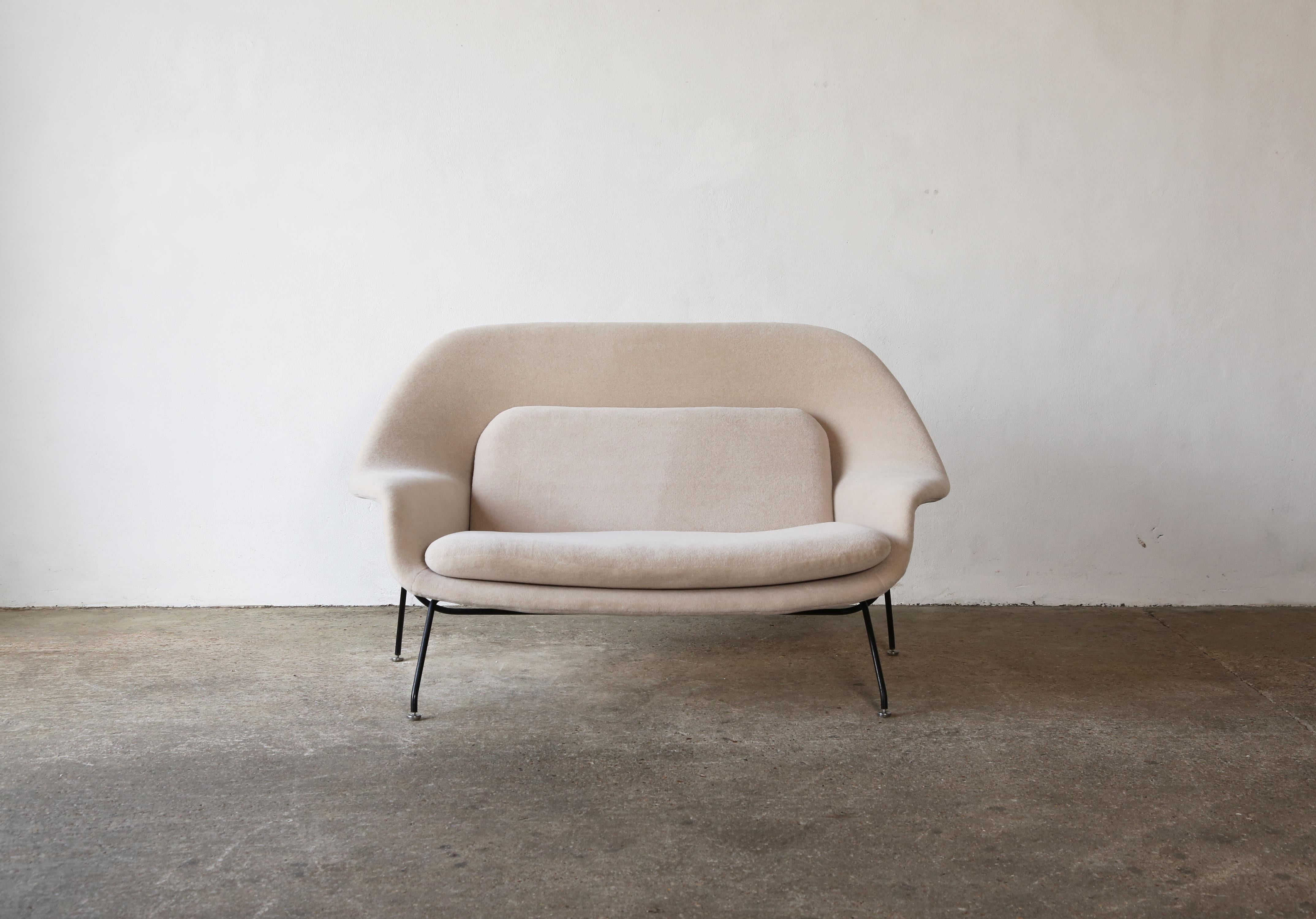 Seltenes frühes Eero Saarinen Womb Sofa/Sessel, Knoll, USA, 1950er Jahre (20. Jahrhundert) im Angebot