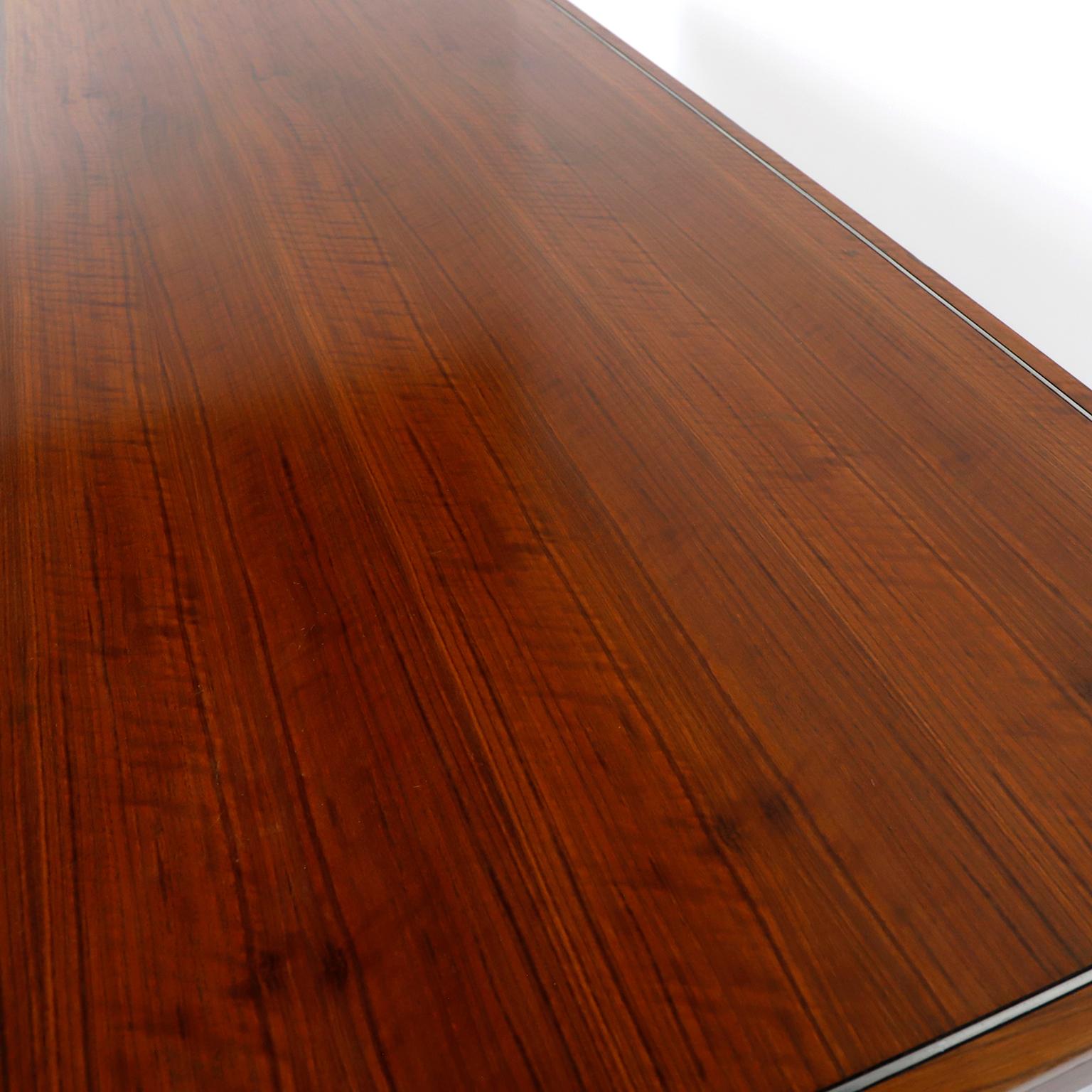 Mid-Century Modern Rare Early Florence Knoll Rosewood Dinning Table For Sale