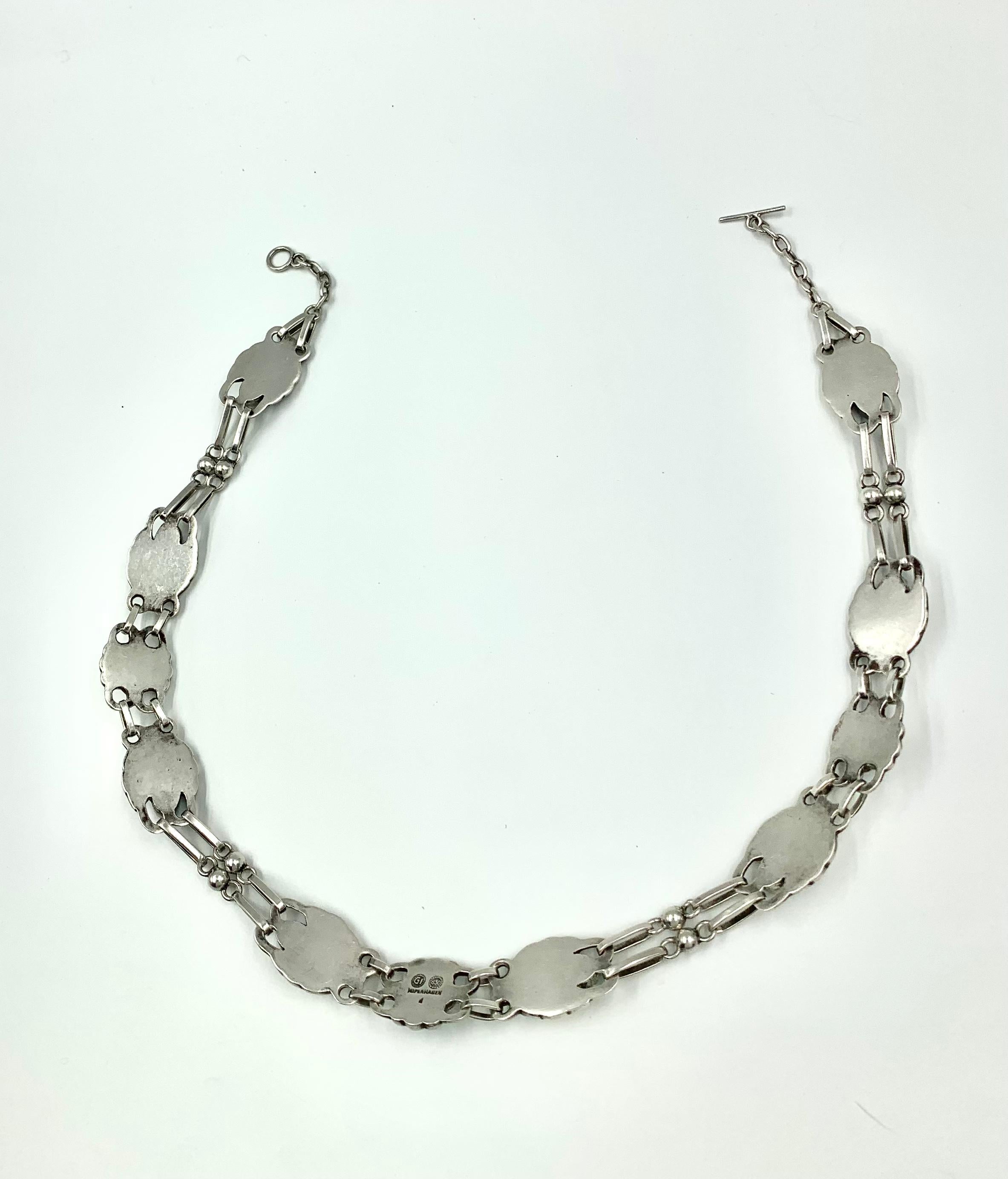 Seltene frühe Georg Jensen Cabochon-Halskette aus Türkis und Silber #1, 1910-1925 im Angebot 1