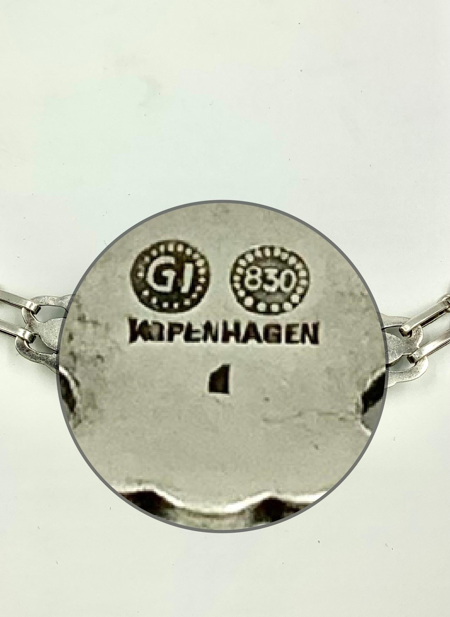 Seltene frühe Georg Jensen Cabochon-Halskette aus Türkis und Silber #1, 1910-1925 im Angebot 2
