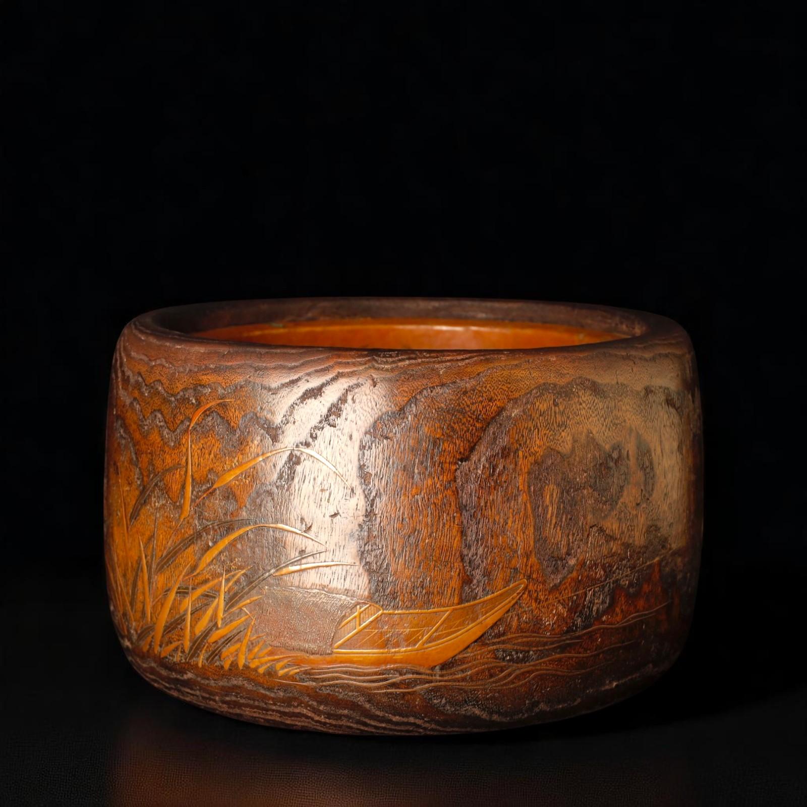 Rare Early Japanese Hibachi with Unique Makie Lacquer Scene, 19th, planter im Angebot 4