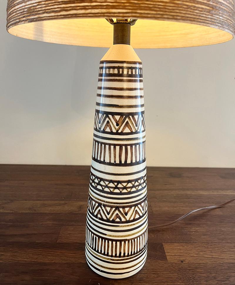 Mid-Century Modern Rare early Lotte and Gunnar Bostlund Tribal Table Lamp with Original Shade  For Sale