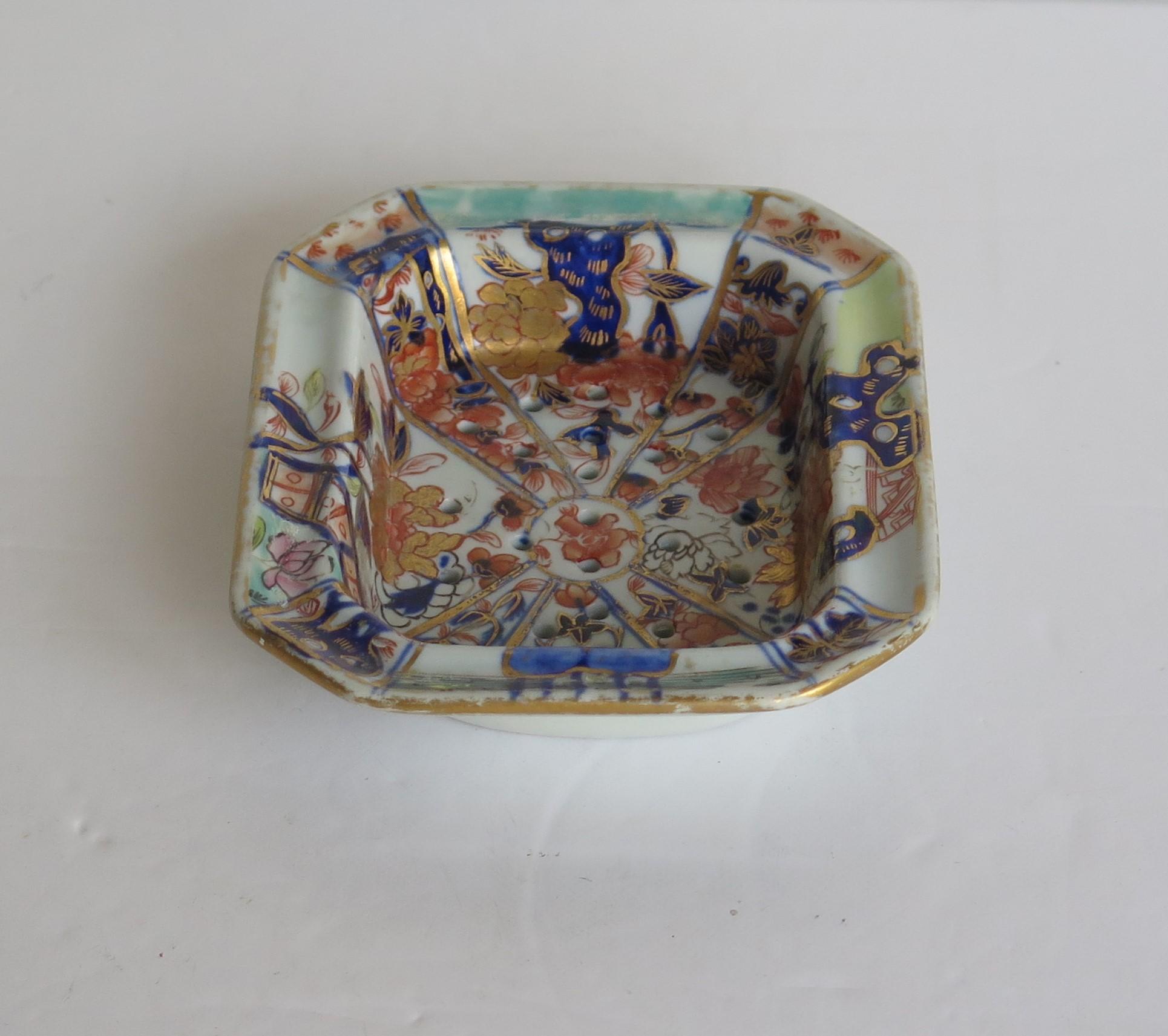 Rare Early Mason's Ironstone Soap Dish Fence Rock and Gold Flower Ptn Circa 1818 2