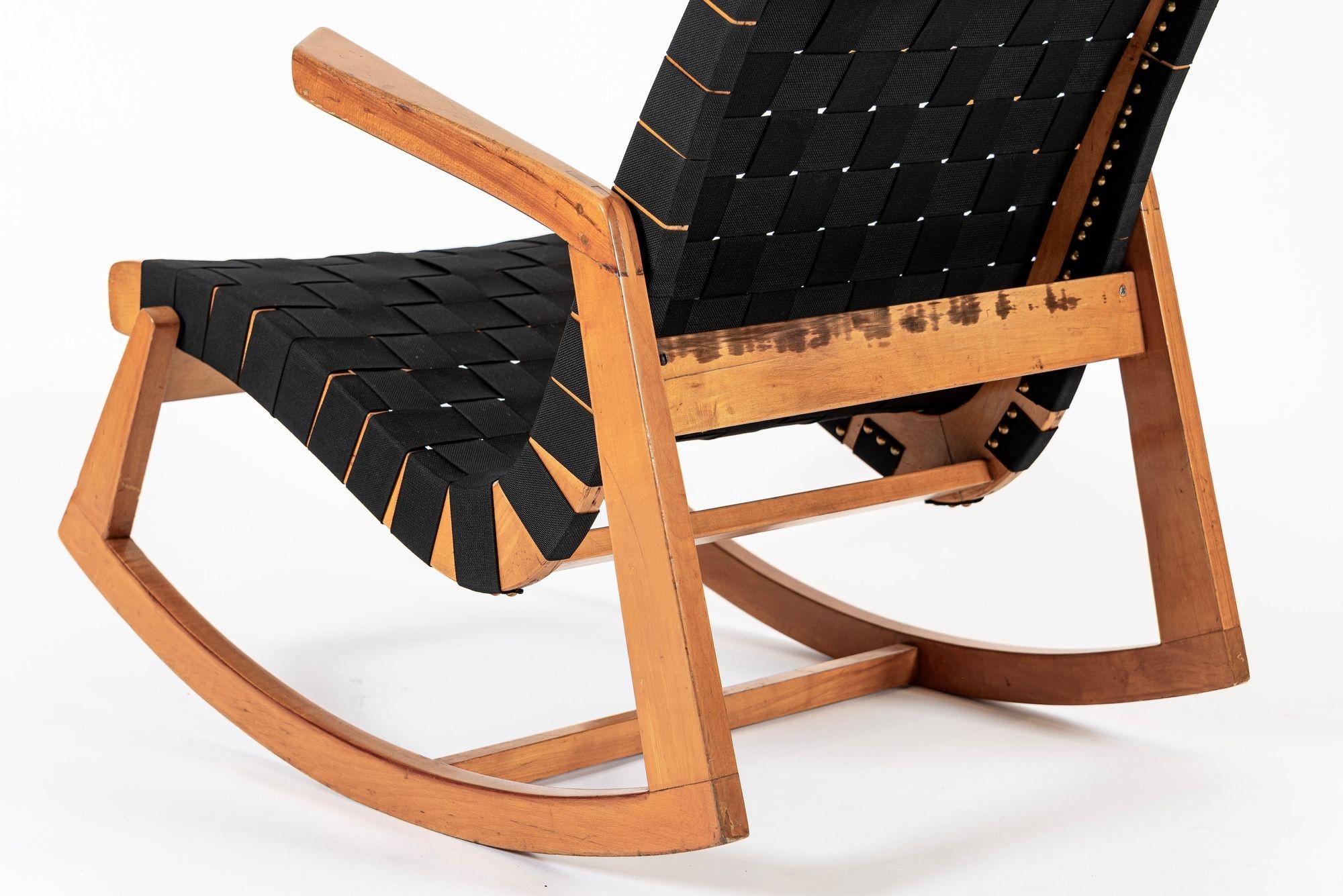 Rara sedia a dondolo in legno del primo Novecento di Ralph Rapson, anni '40 in vendita 6