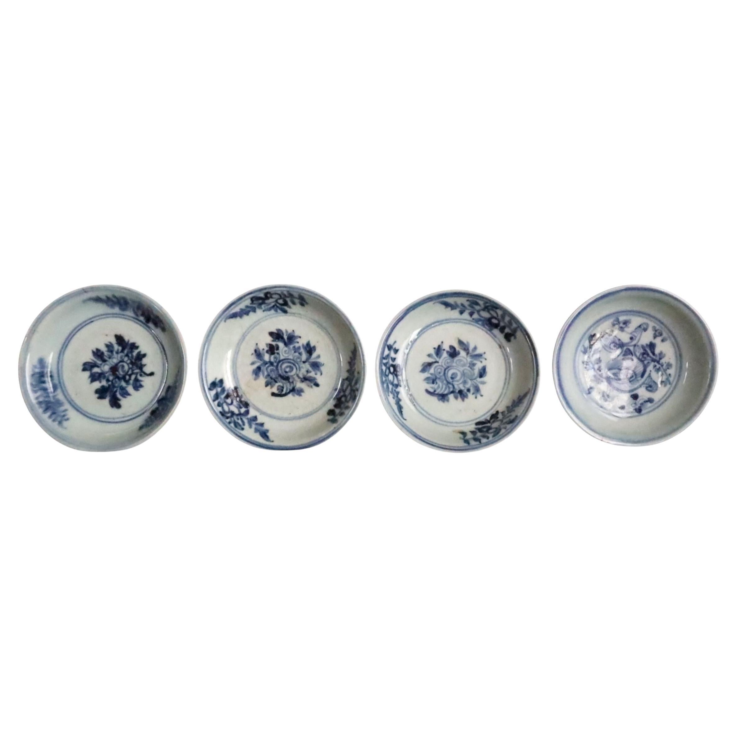 Rare Early Ming Dynasty Blue-and-White Porcelain Plates For Sale