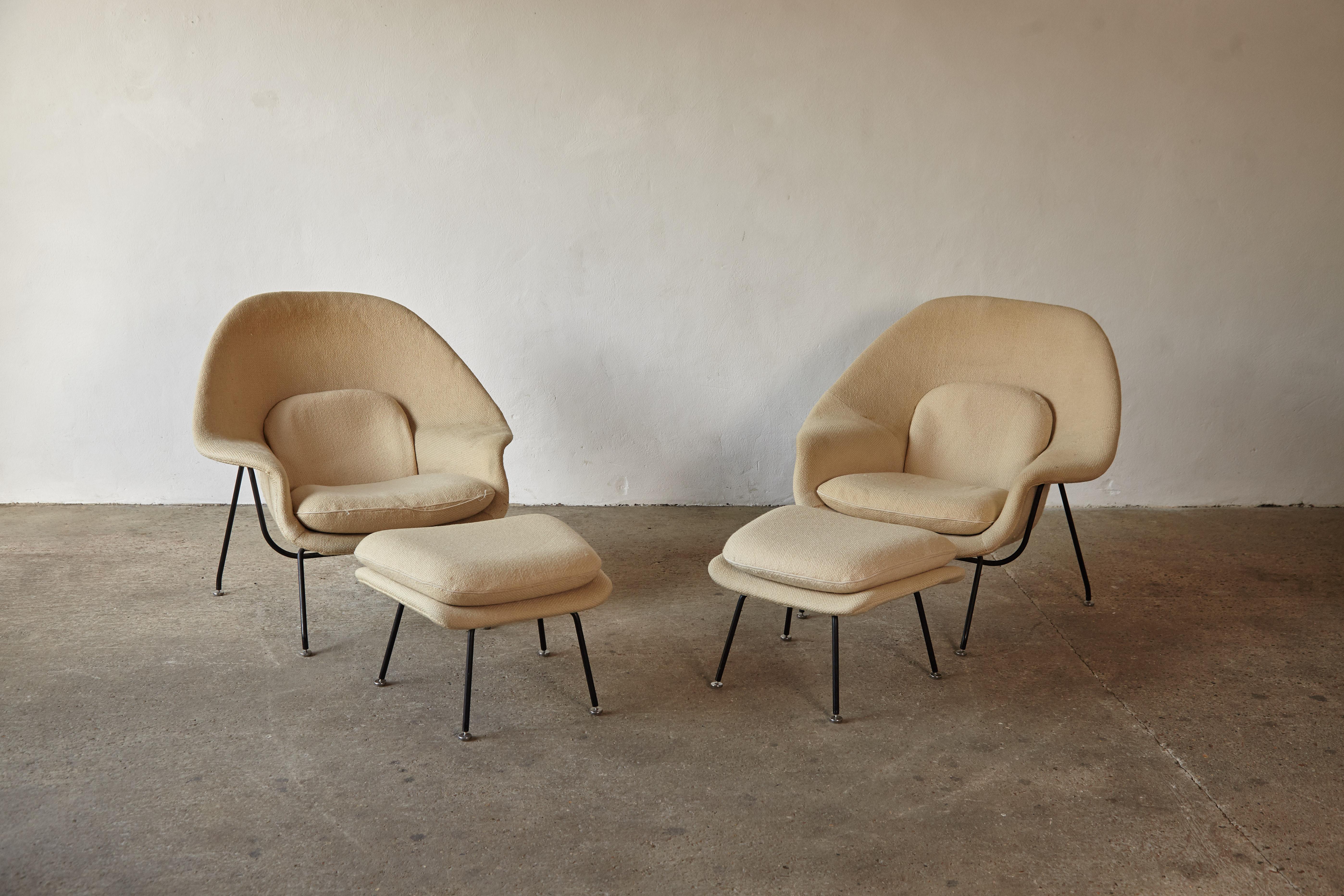 Steel Rare Early Pair of Eero Saarinen Womb Chairs and Ottomans, Knoll, USA, 1950s For Sale