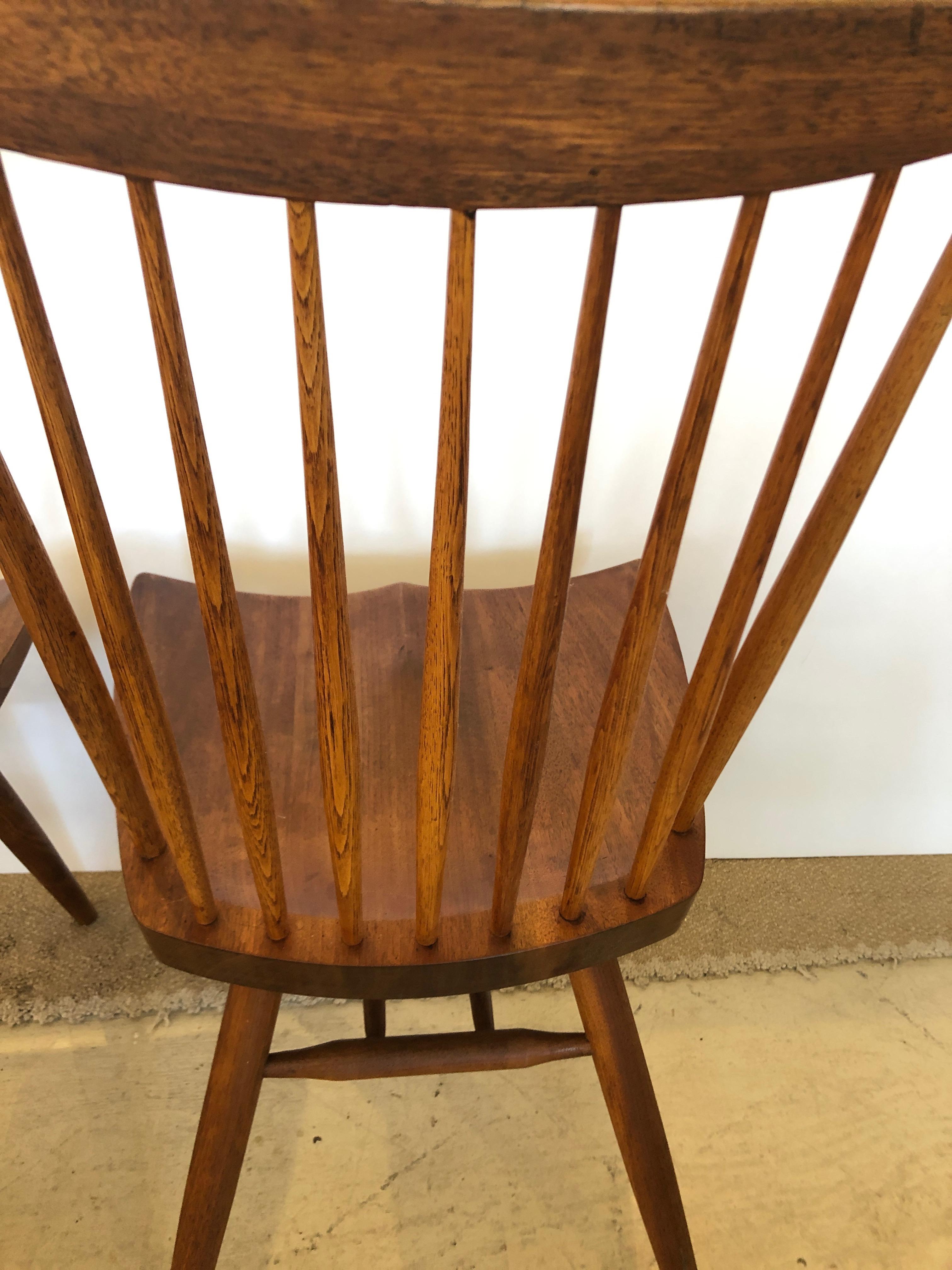 Rare paire de « nouvelles chaises » de George Nakashima en vente 3