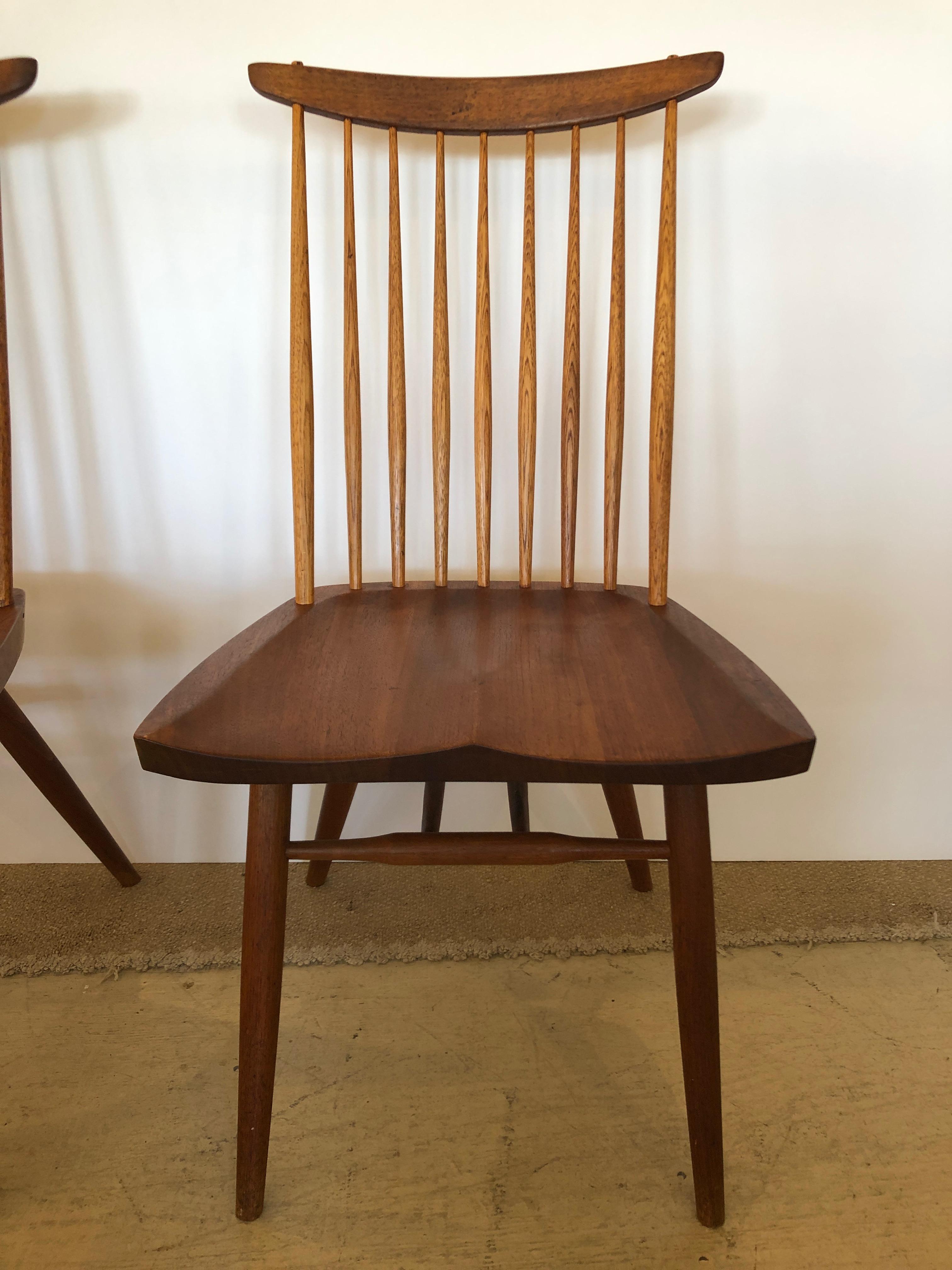 Seltenes frühes Paar George Nakashima „Neue Stühle“ (American Arts and Crafts) im Angebot