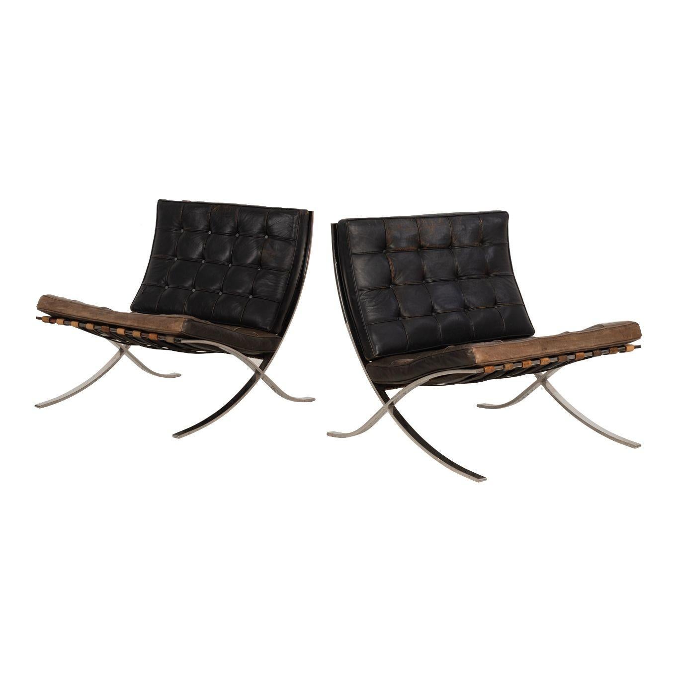 Raro par de sillas y otomana Mies van der Rohe Barcelona, c. 1960 Moderno de mediados de siglo en venta