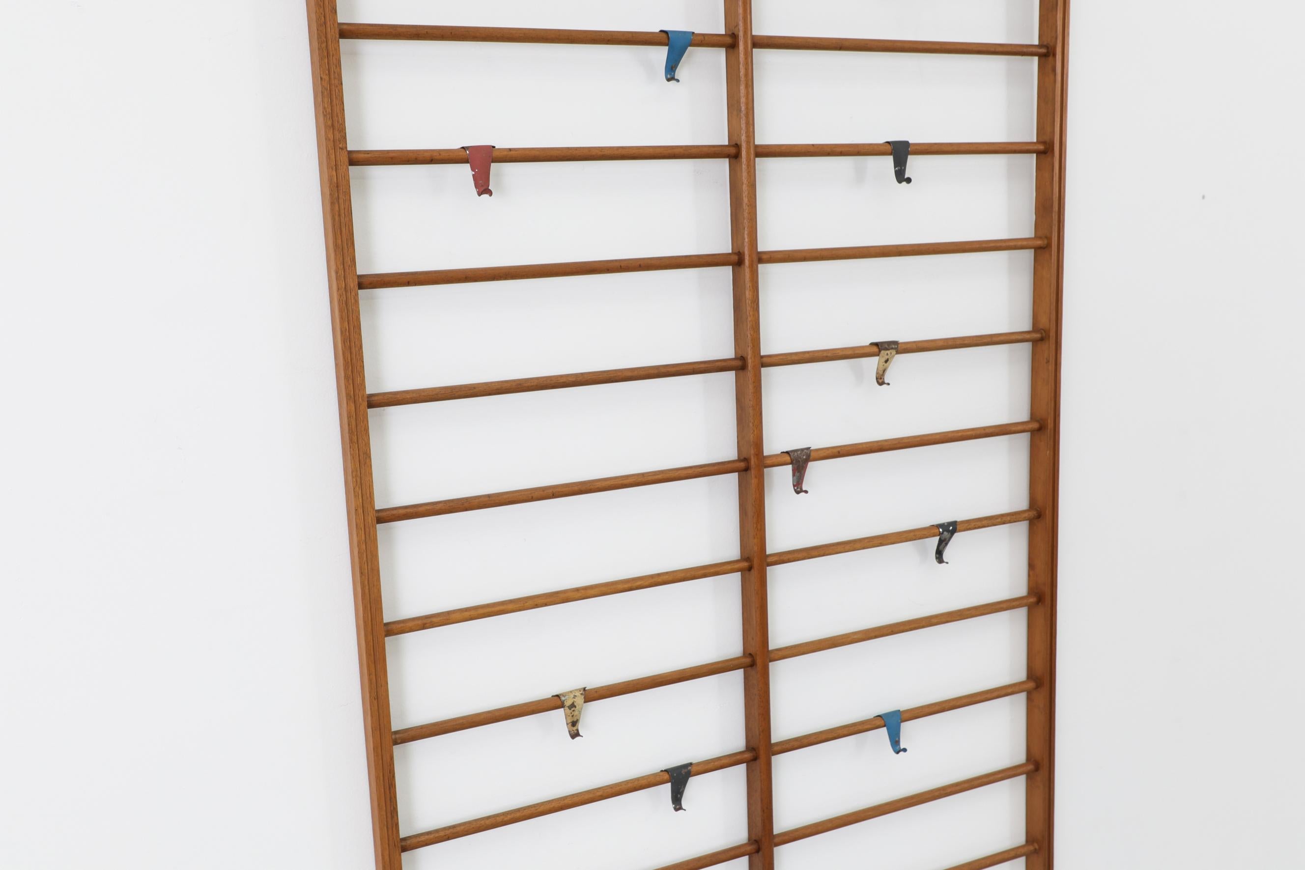 Rare Early Pilastro Teak Coat Rack In Good Condition In Los Angeles, CA