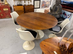 Rare table tulipe en noyer et 4 chaises Knoll Saarinen 575 Madison