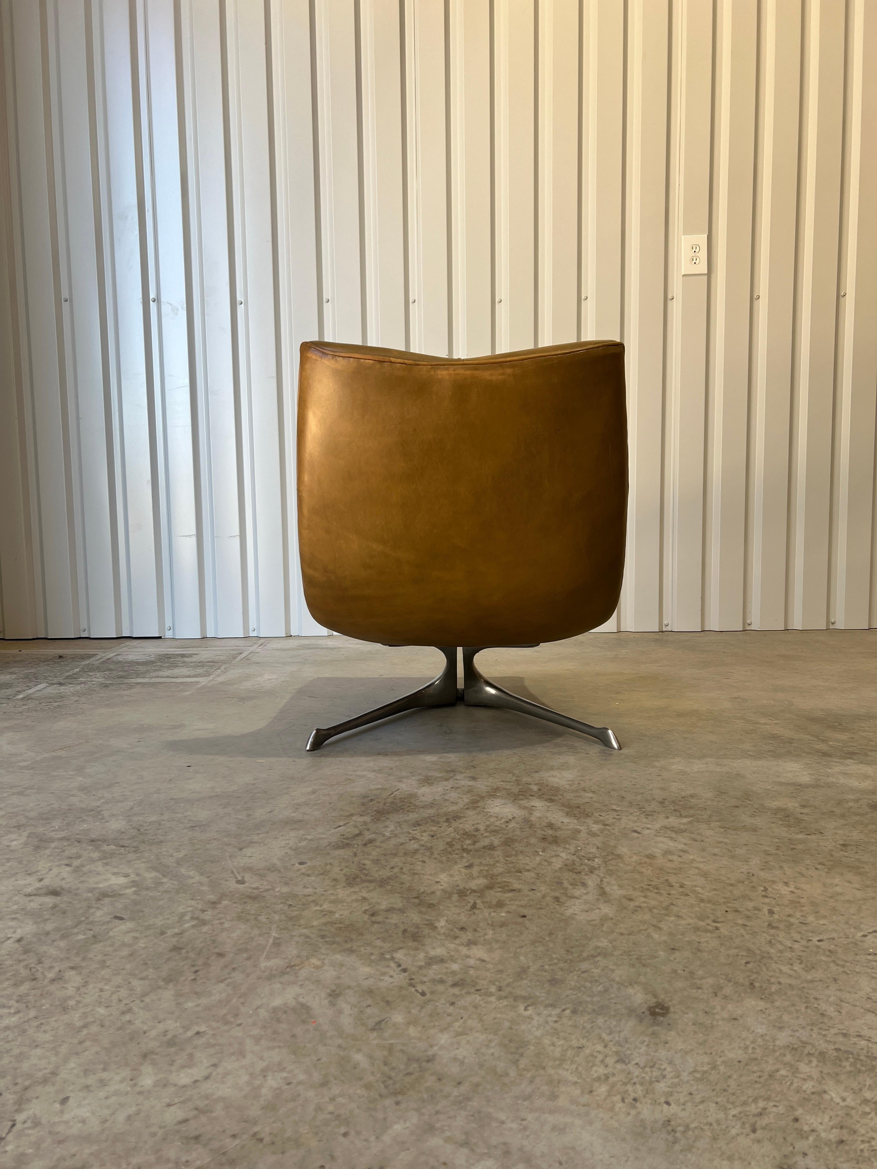 Raro sillón de cuero 