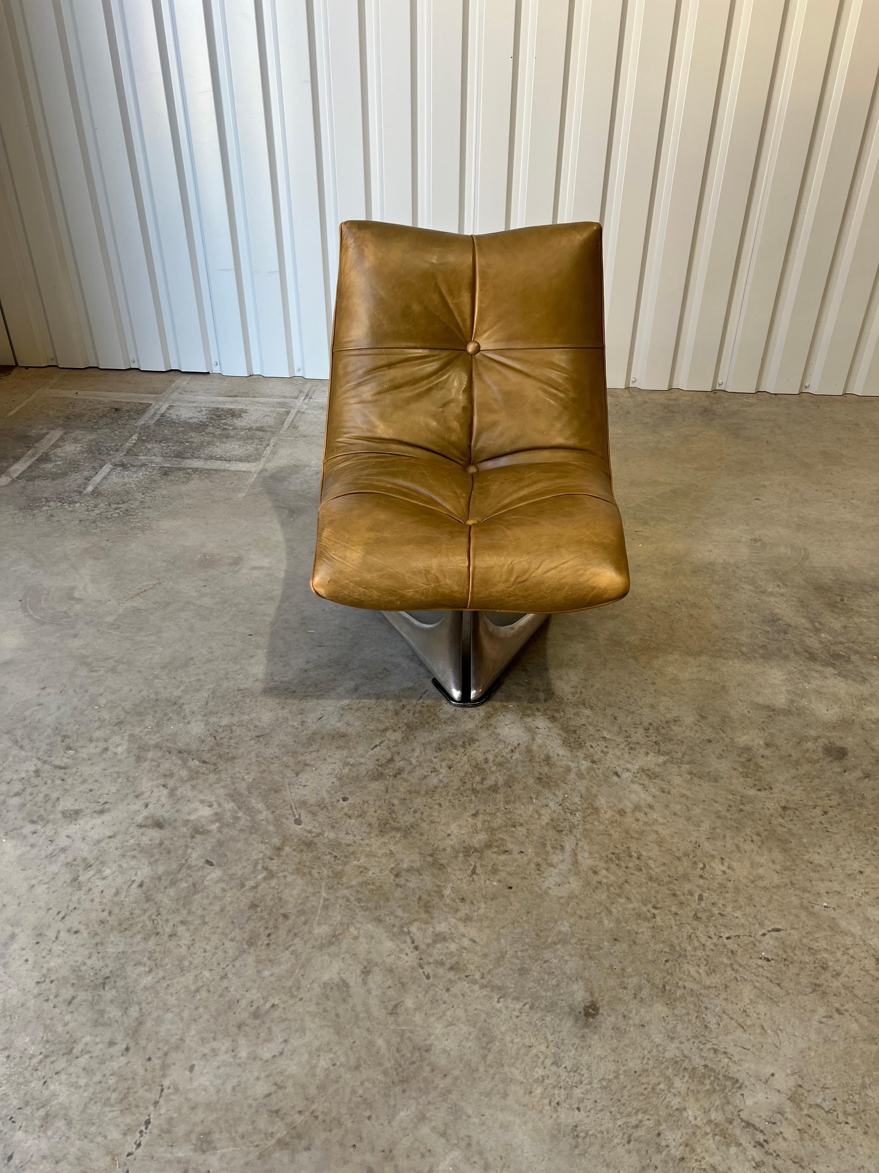 Raro sillón de cuero 