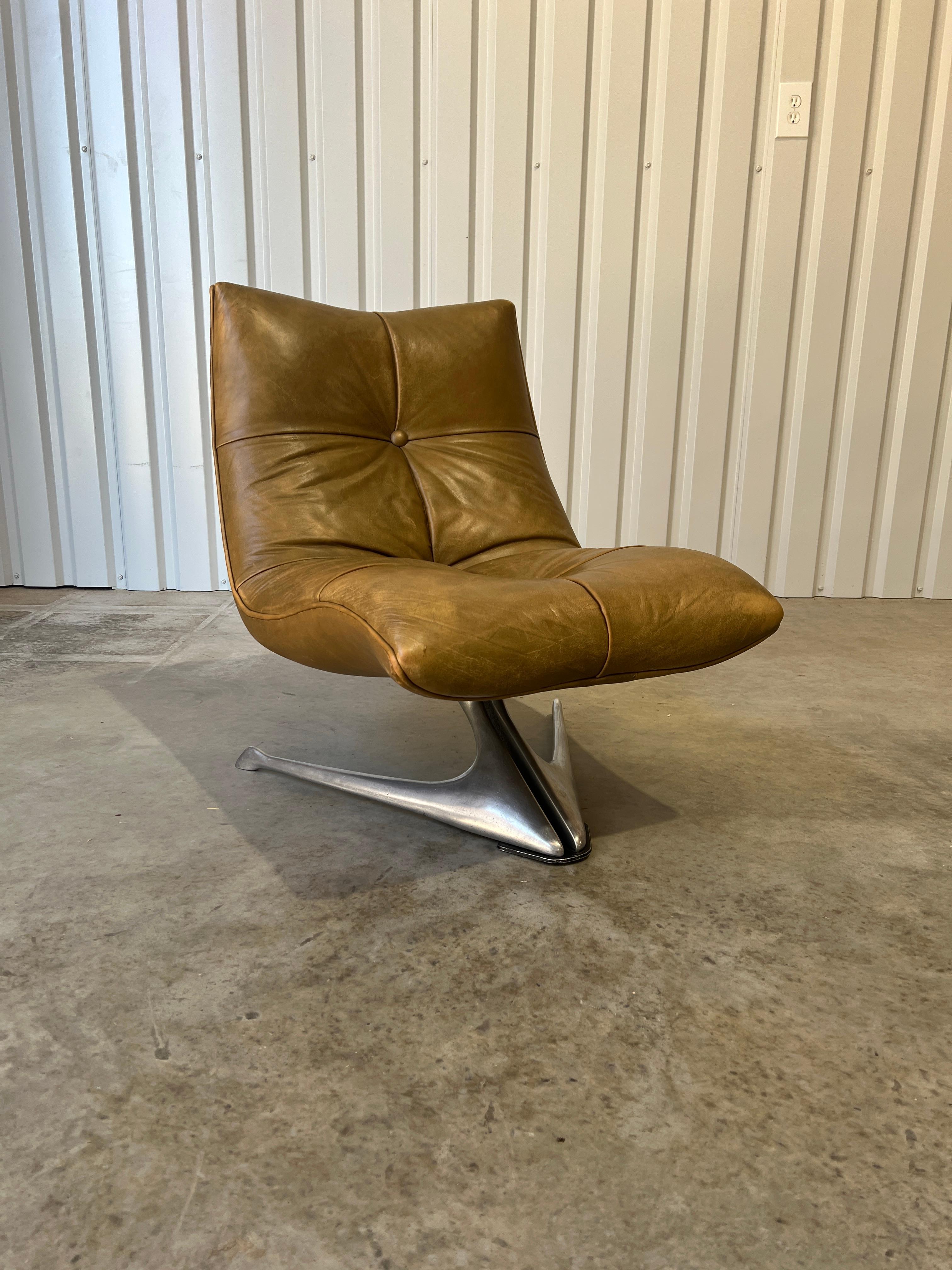 Raro sillón de cuero 