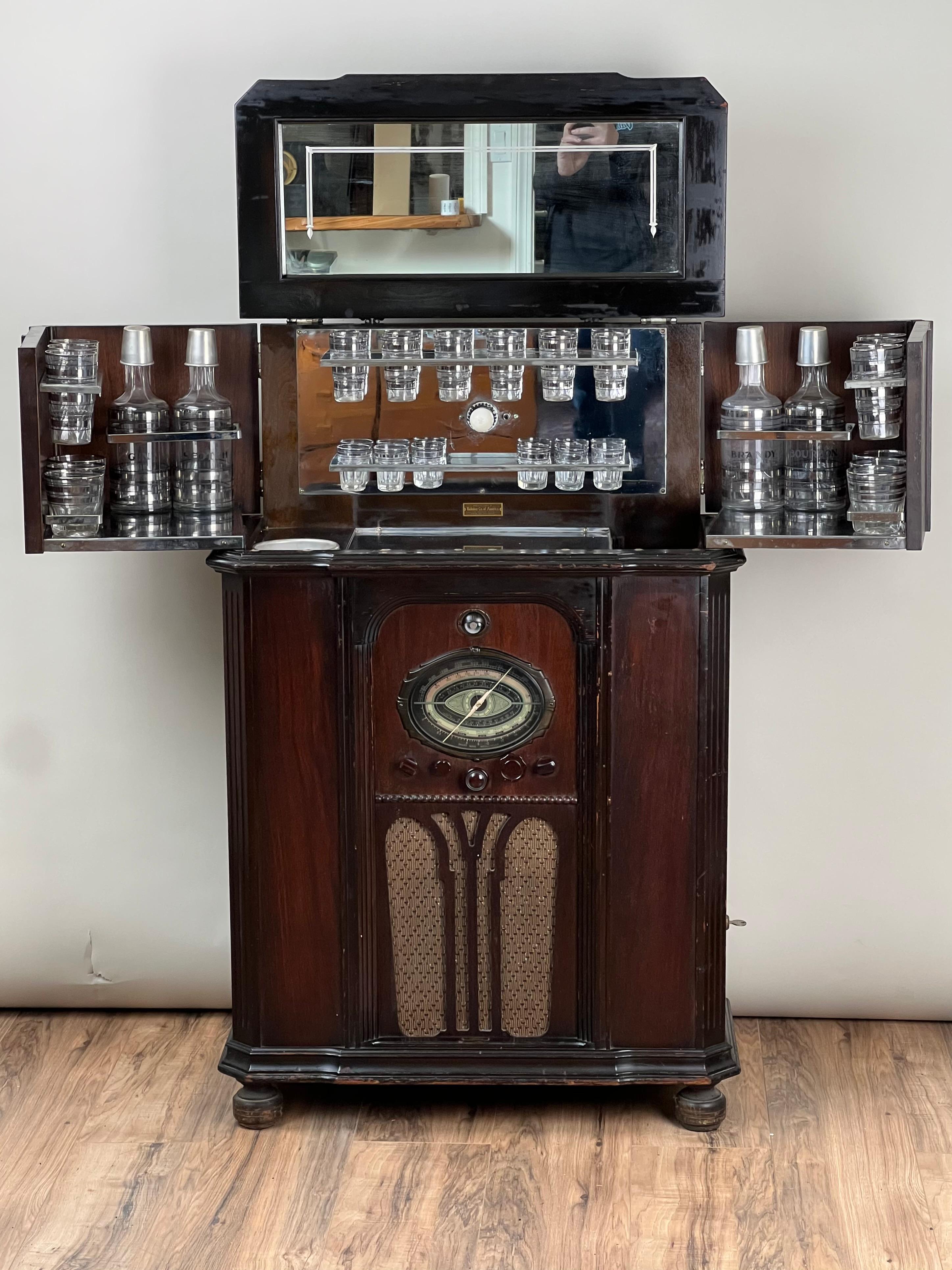 Raro RadioBar Art Decó de la Prohibición temprana c. Principios de los años 30 Estadounidense en venta